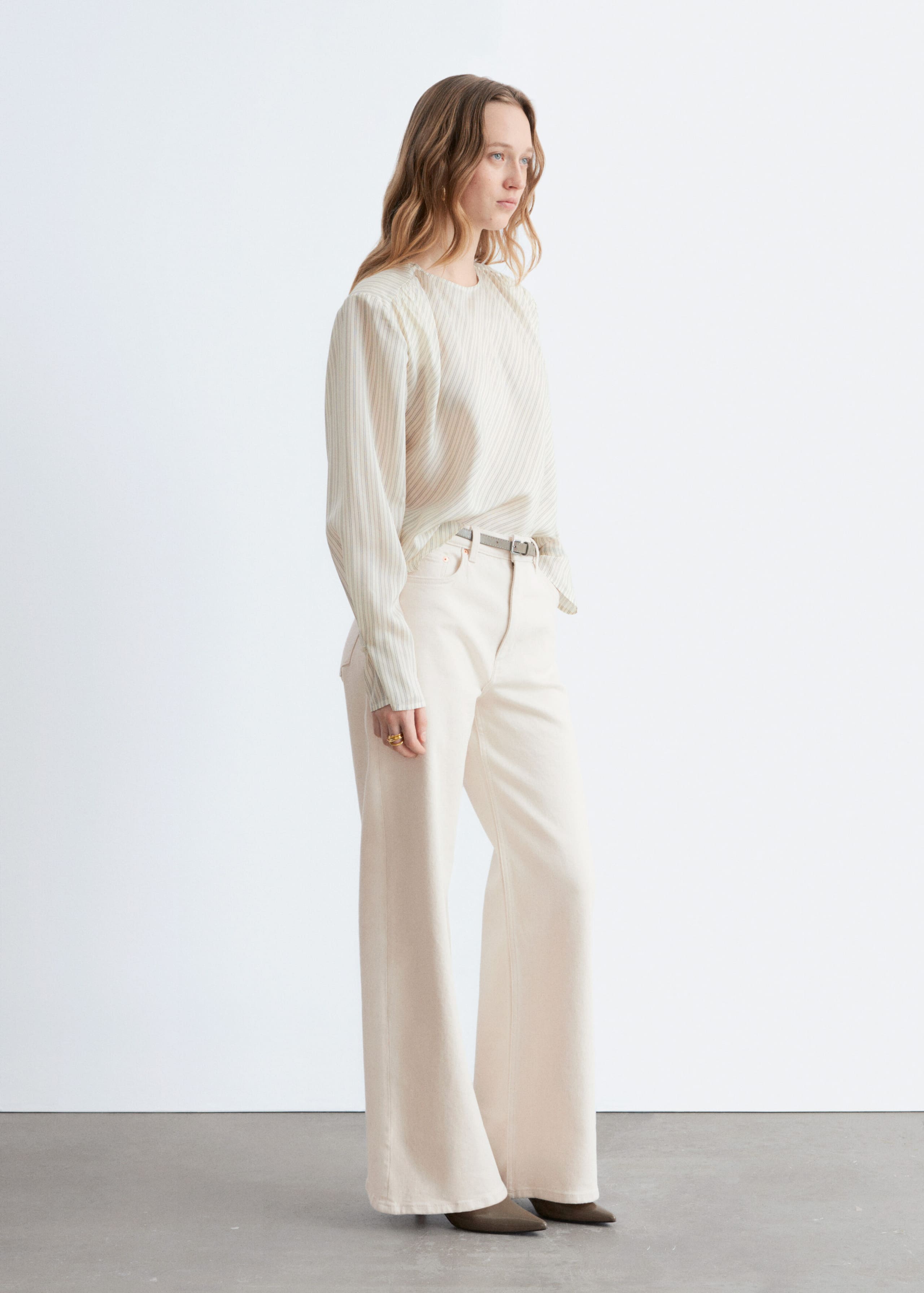 Image of Jeans mit weitem Bein