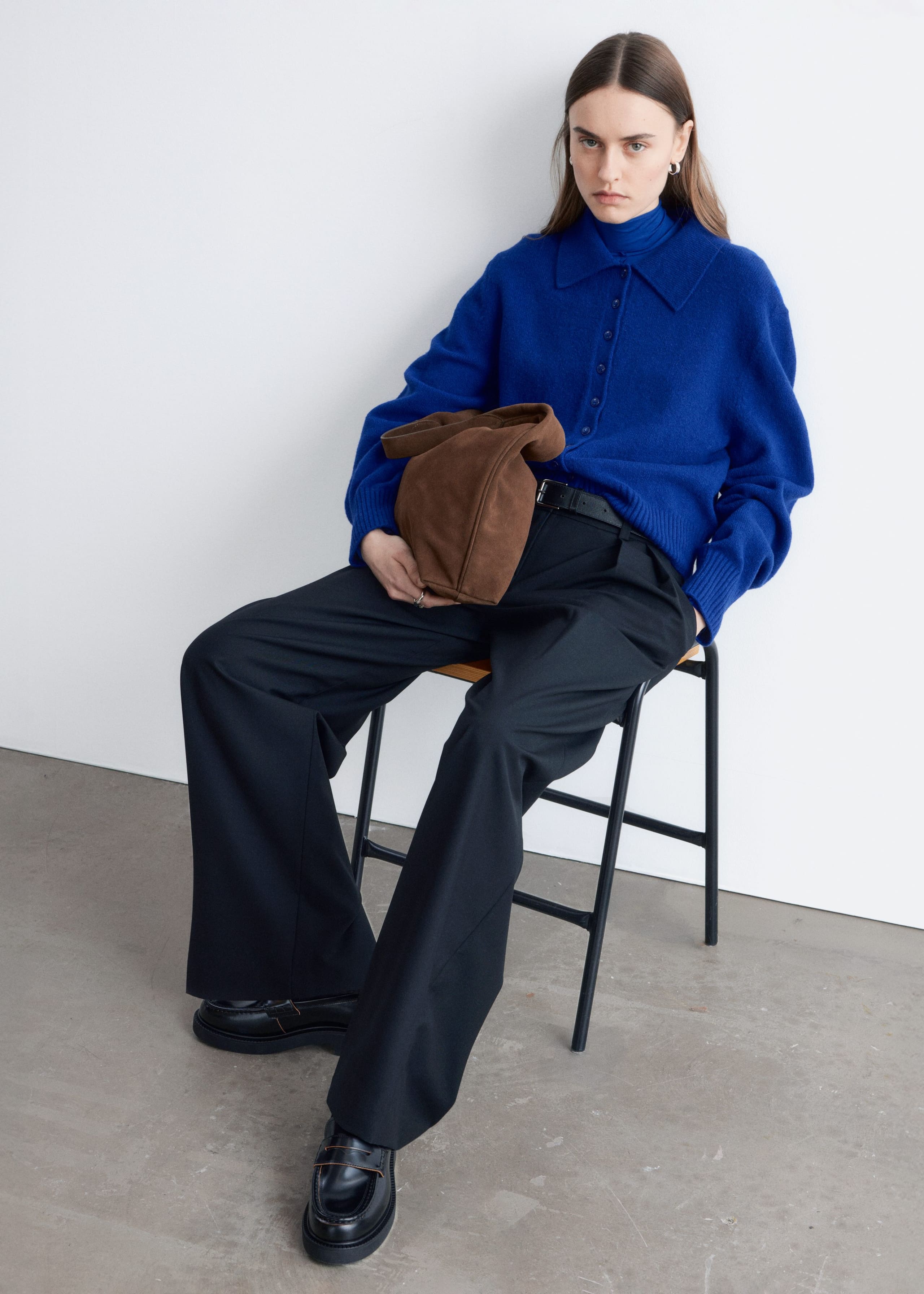 Image of Stickad kofta med krage