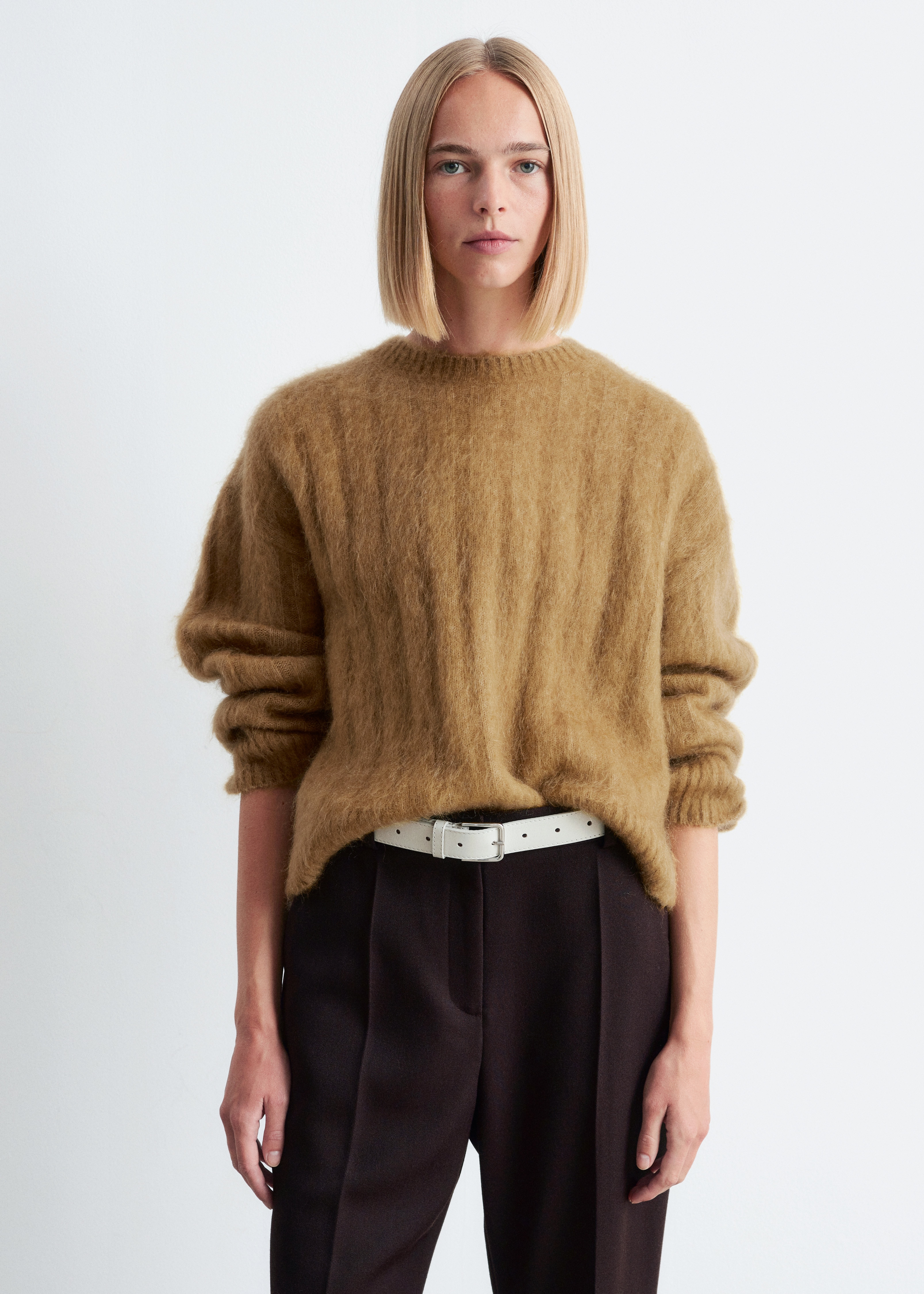 Sweter z dzianiny w prążki z domieszką moheru - Ciemny beż/Kremowy