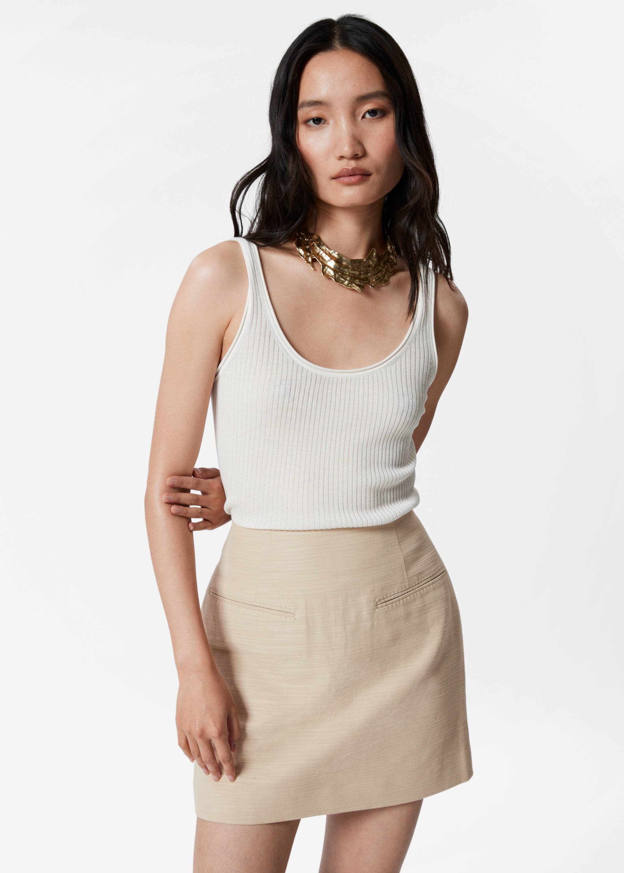 Vezi imaginea mai mare: Fustă Mini Croită - Bej - FEMEI | H&M RO 3