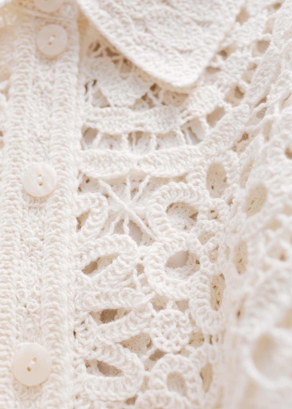 CrochetedShirt - {{variantName}} - Descrizione dettagliata