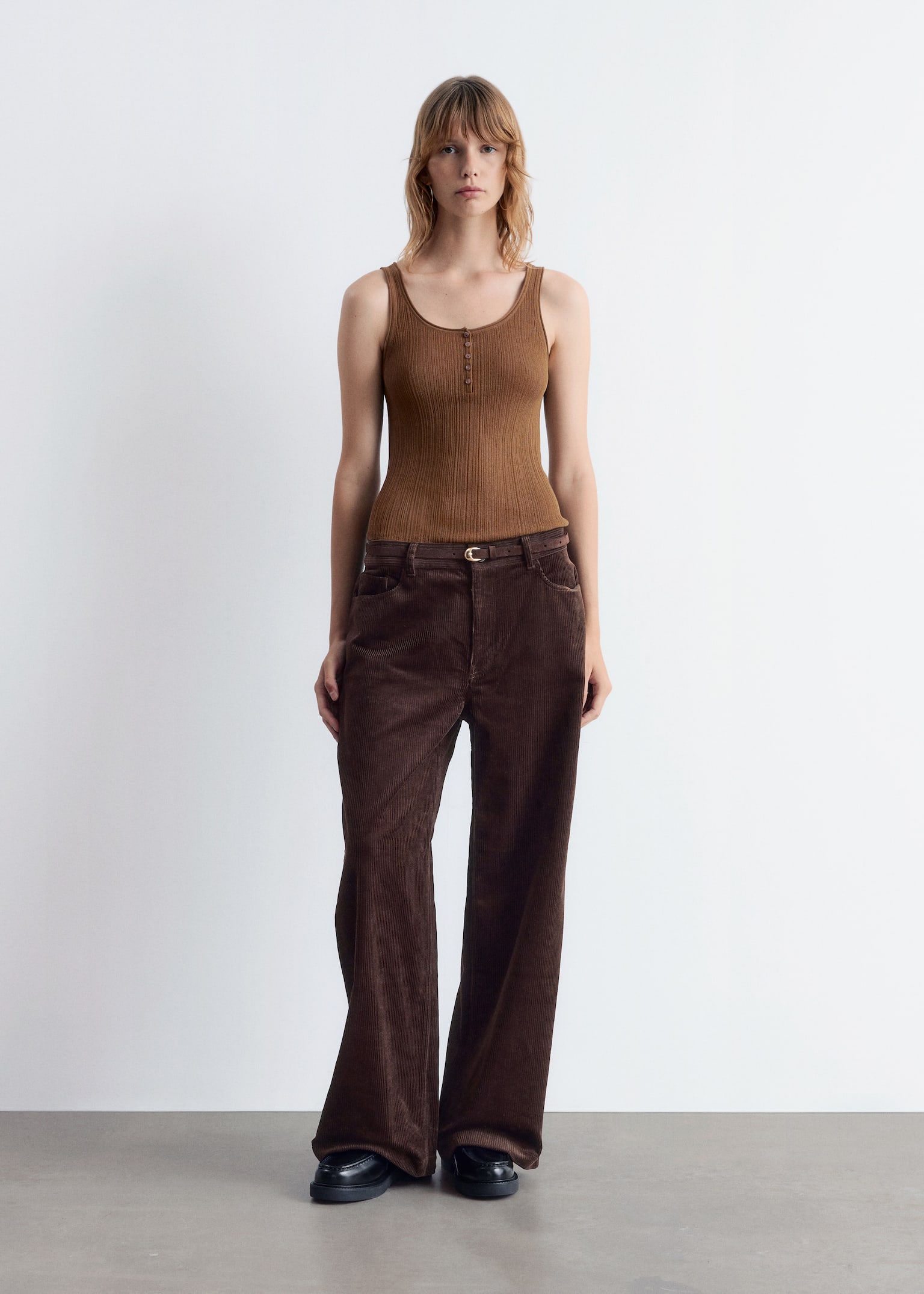 Pantalon large en velours côtelé - Marron foncé/Couleur crème/Brun moyen/Taupe/Rouge foncé - 4
