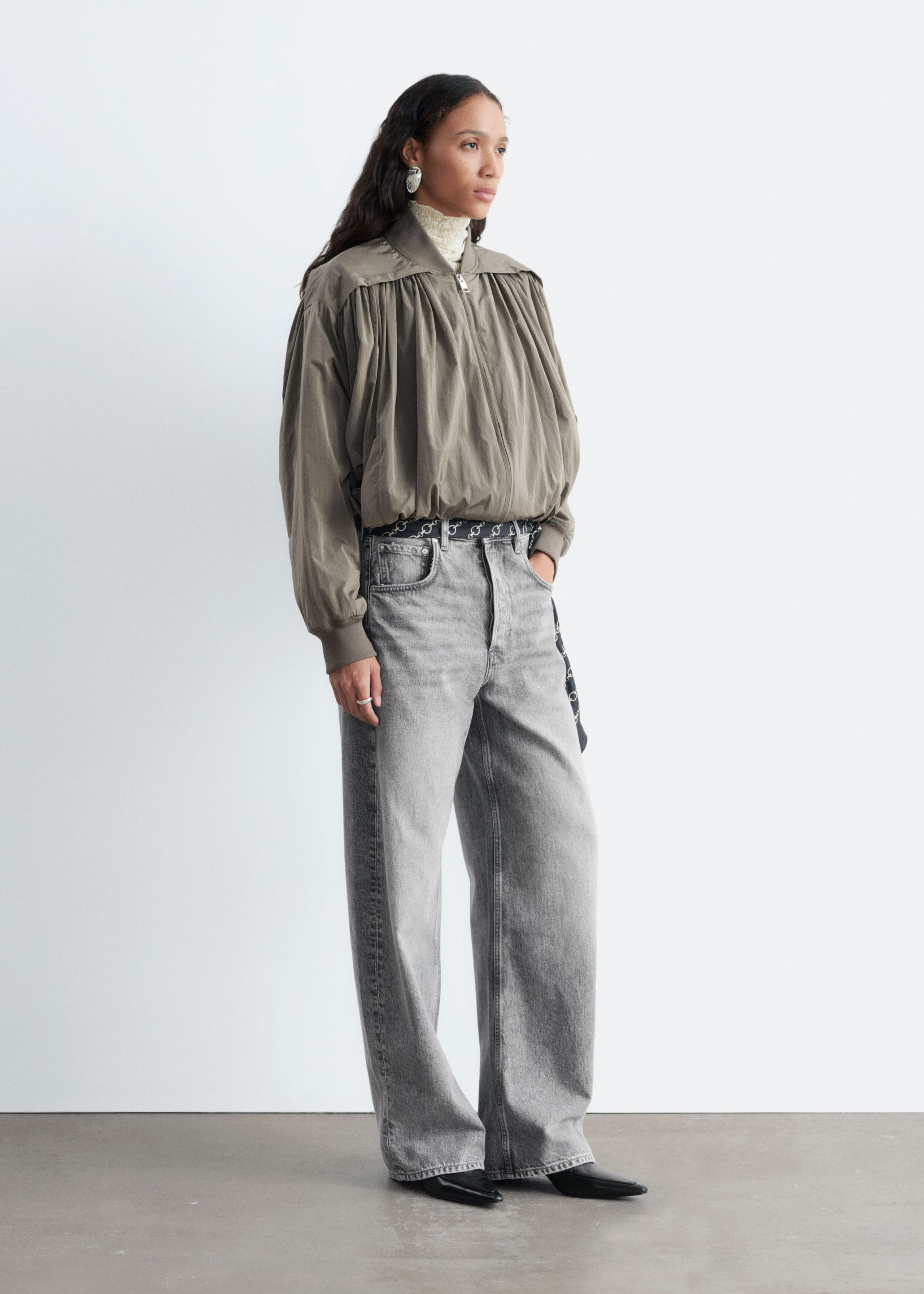 Veste style bomber froncée - Taupe - Lookbook