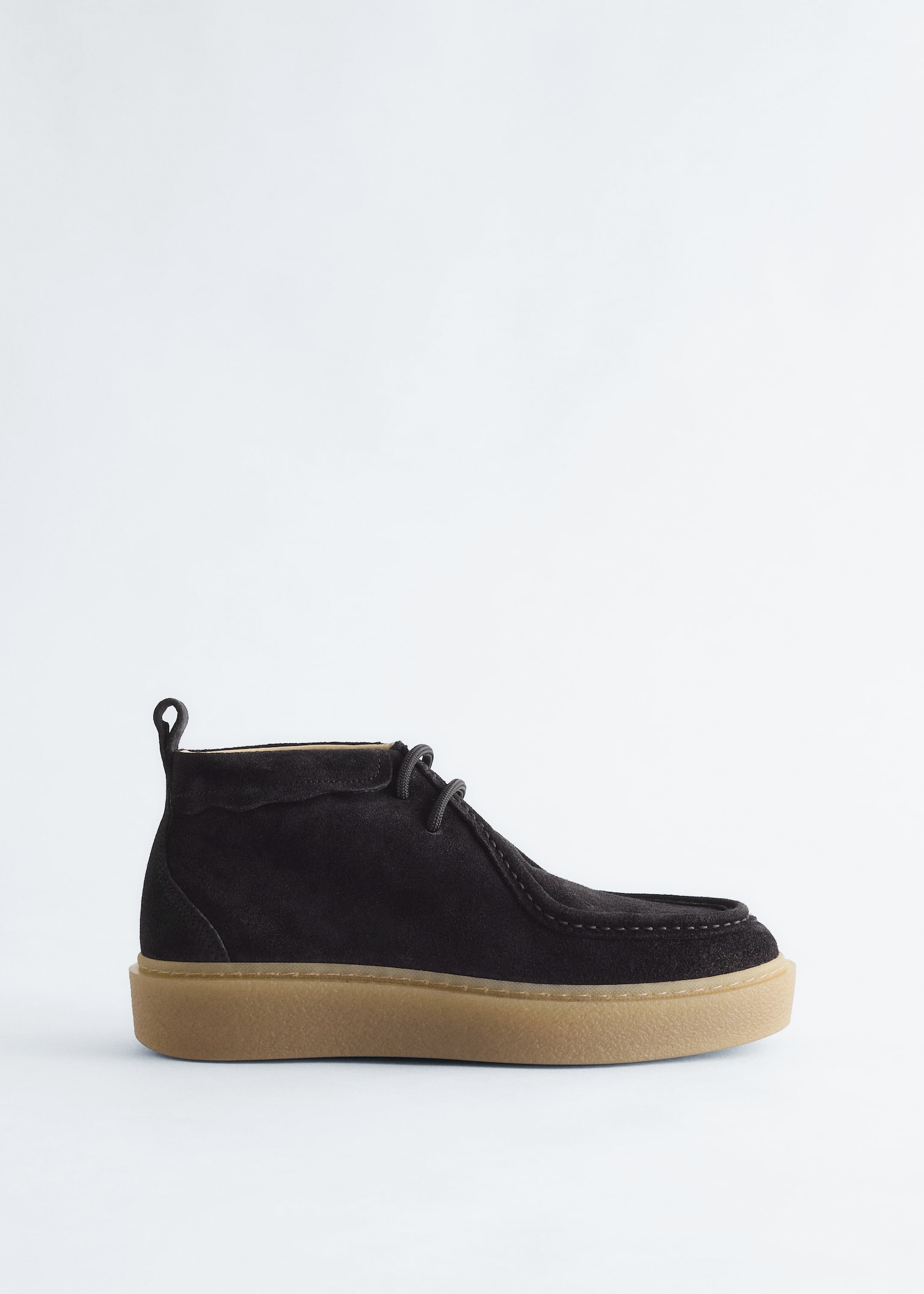 Desert Boots aus Veloursleder mit Plateausohle - Schwarz/Cognac