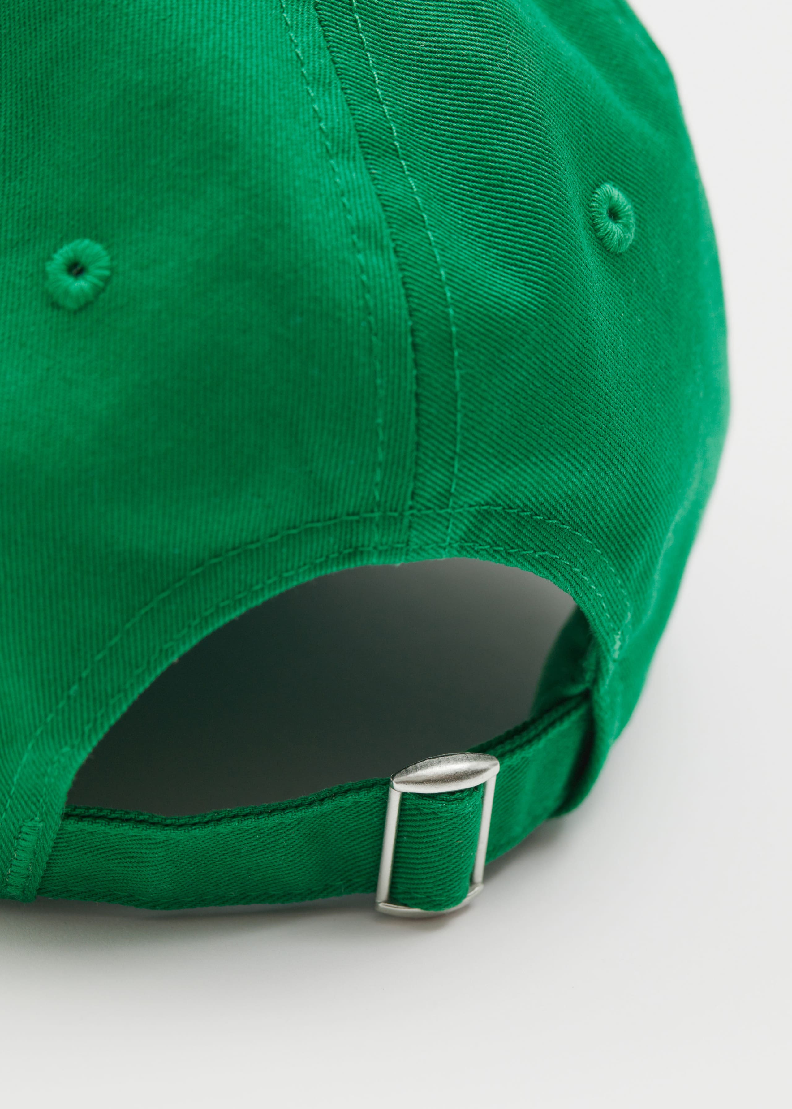 ClassicBaseballCap – {{variantName}} – Szczegół