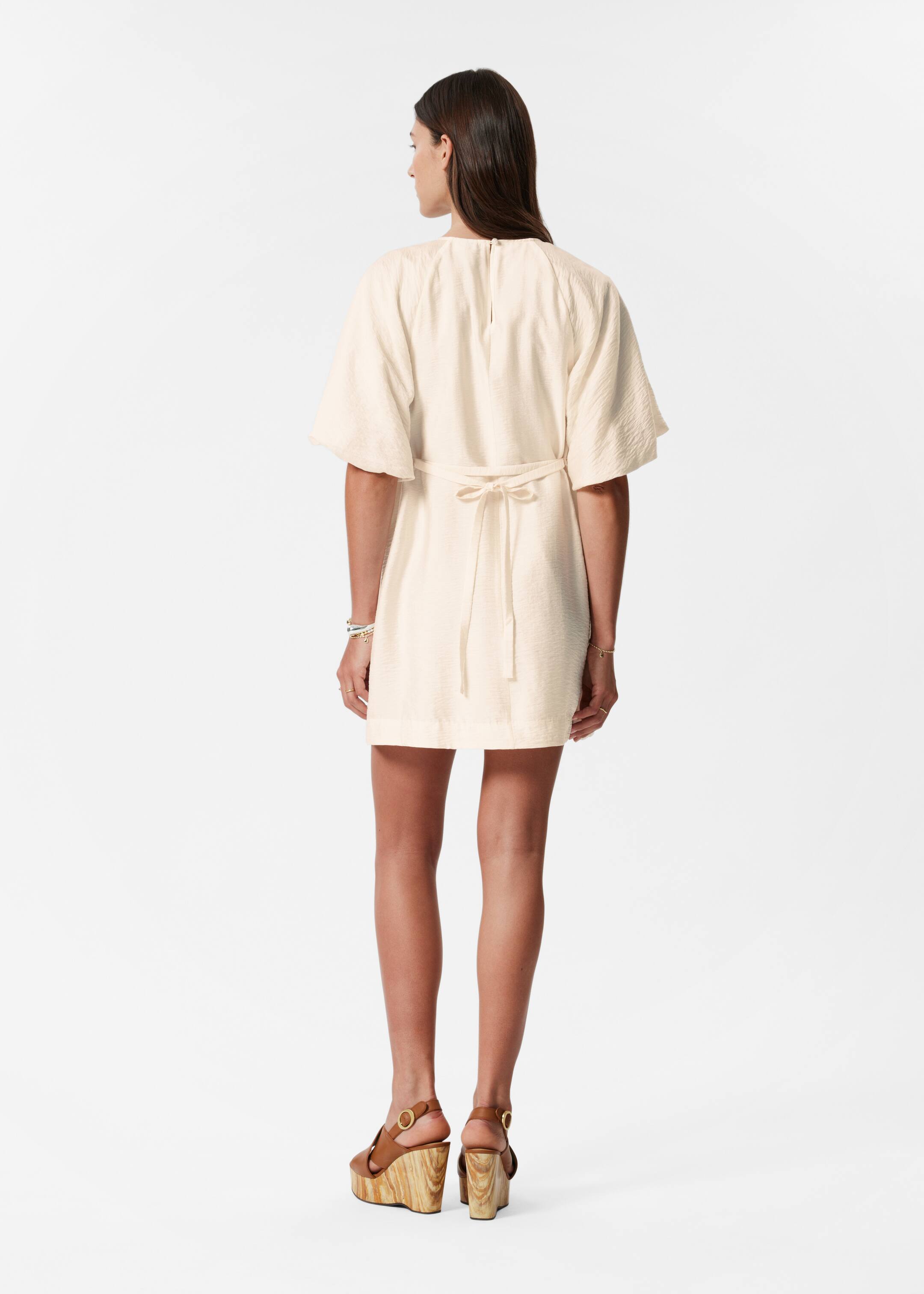 Vezi imaginea mai mare: Rochie mini cu mâneci bufante - Alb - FEMEI | H&M RO 4