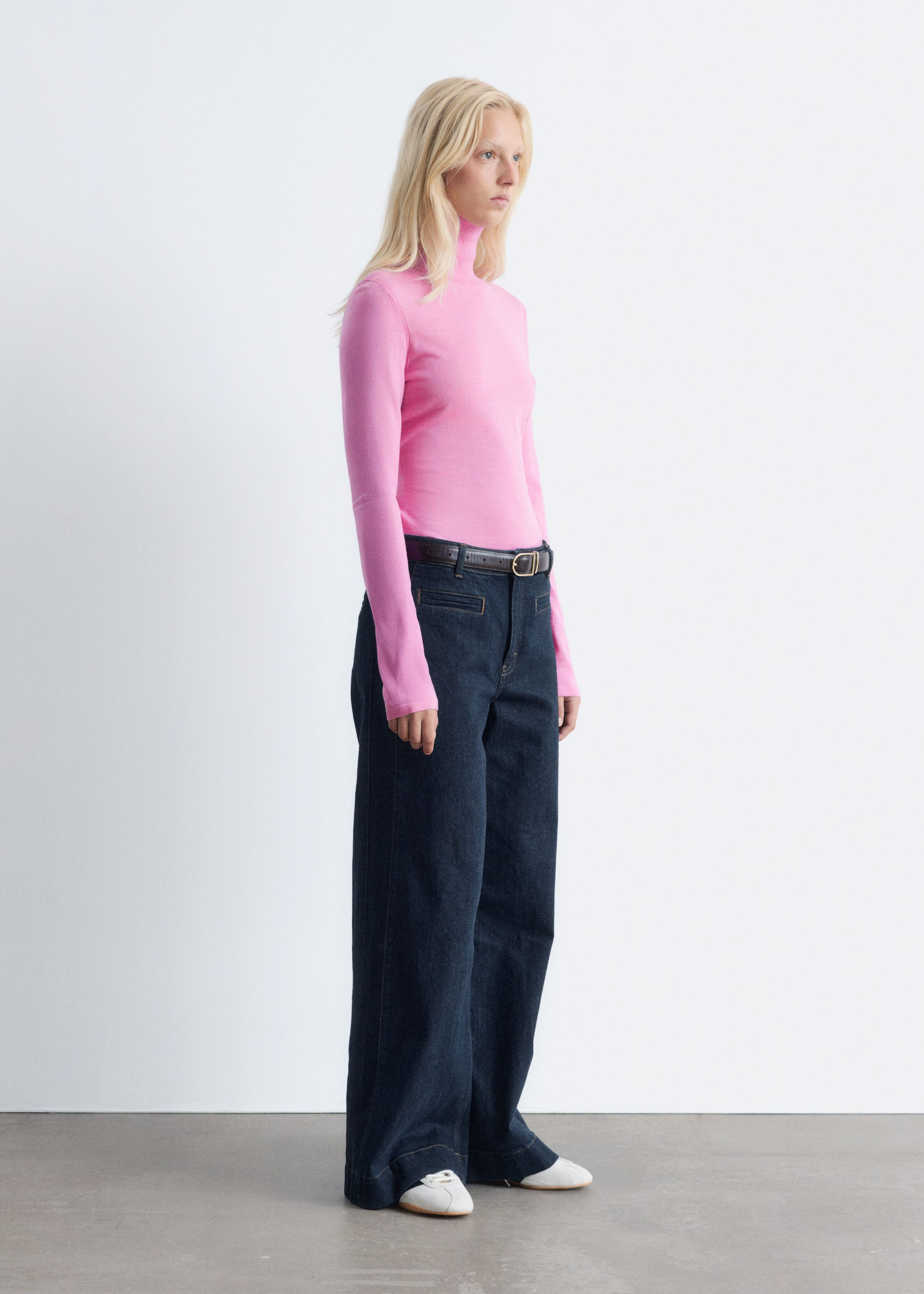 Image of Rollkragenpullover aus fein gestrickter Wolle