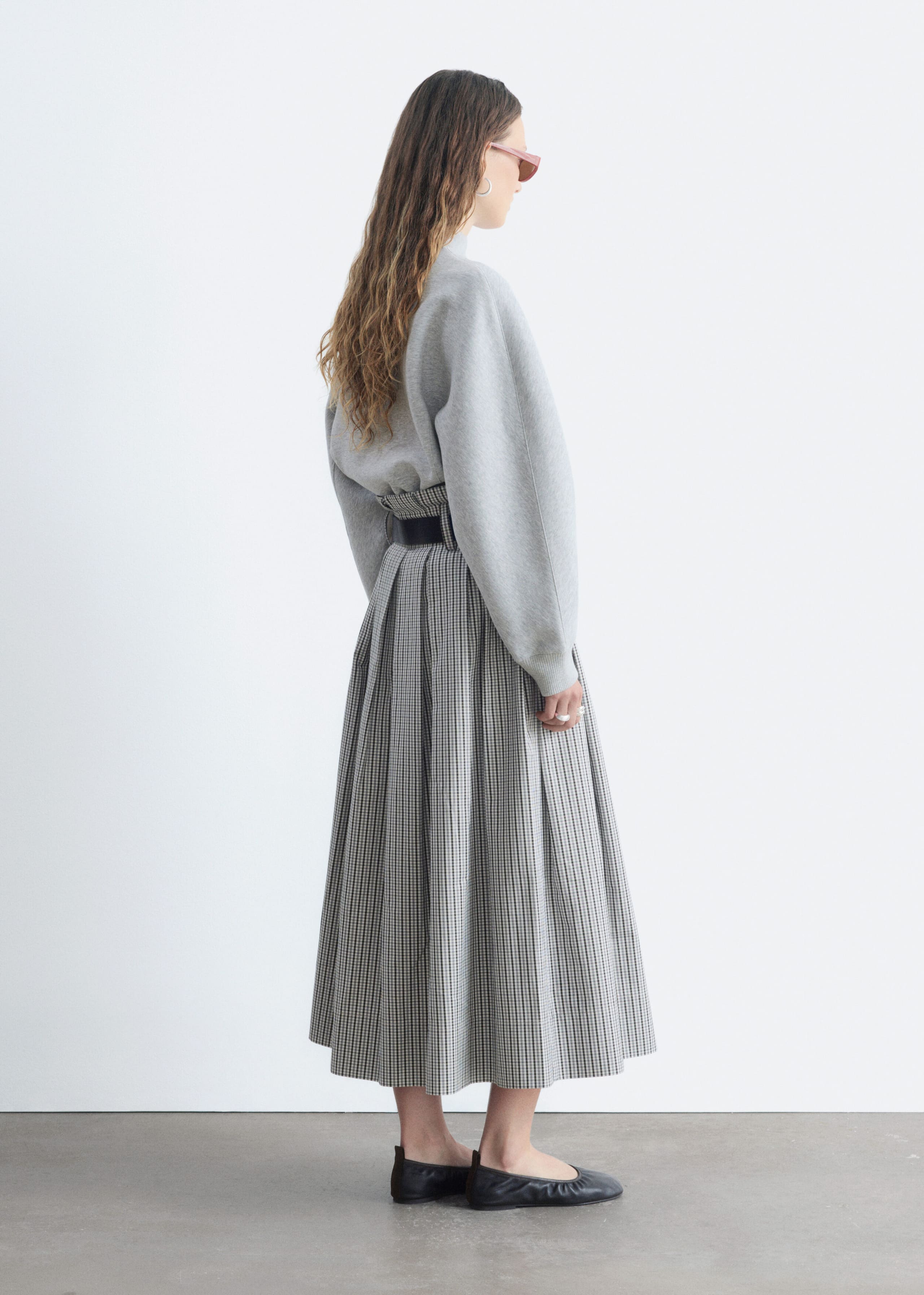 Mock Neck Scuba Sweatshirt - Grey Melange - Still Life
