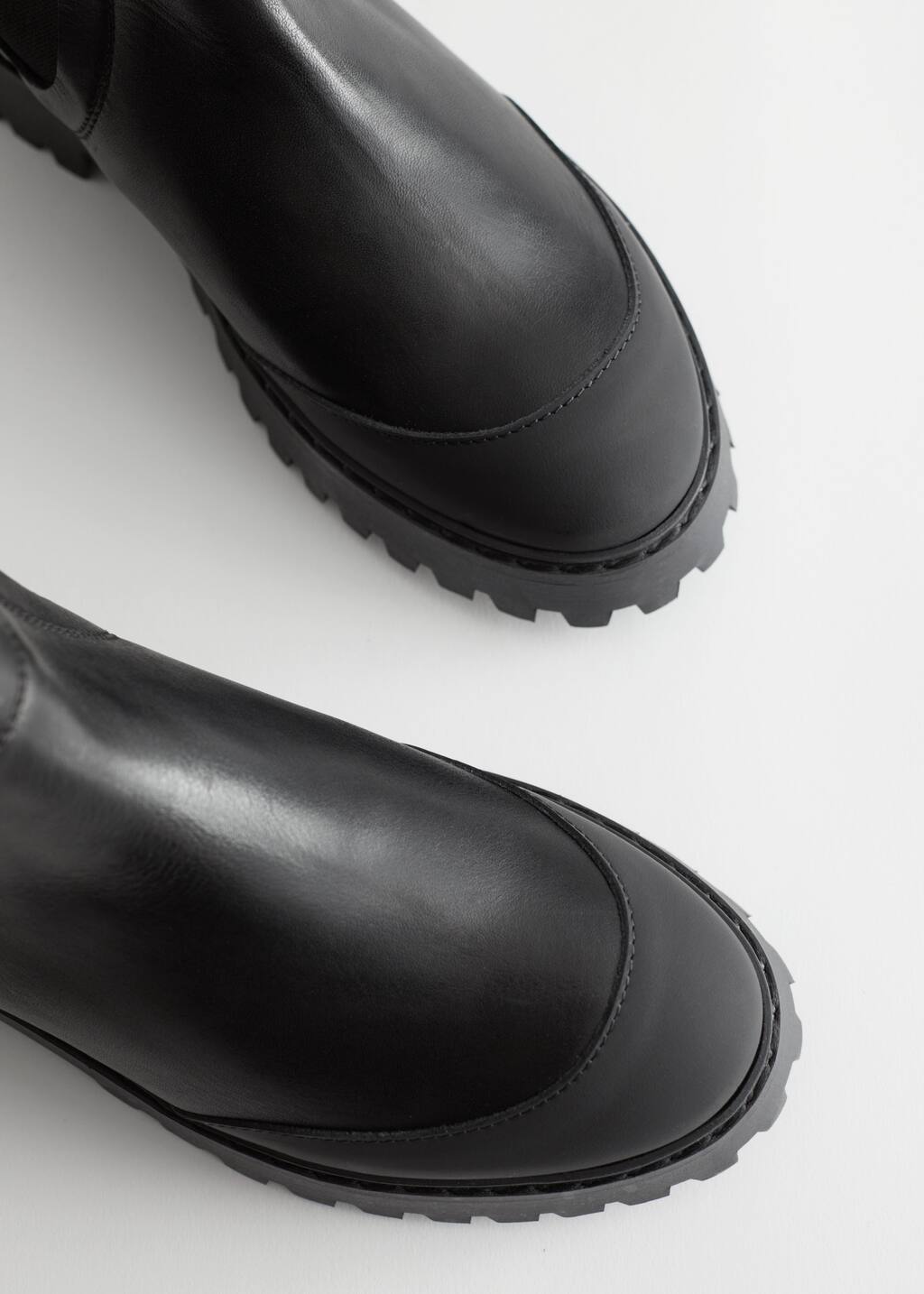 Elasticated Leather Chelsea Boots - Black - Bodegón