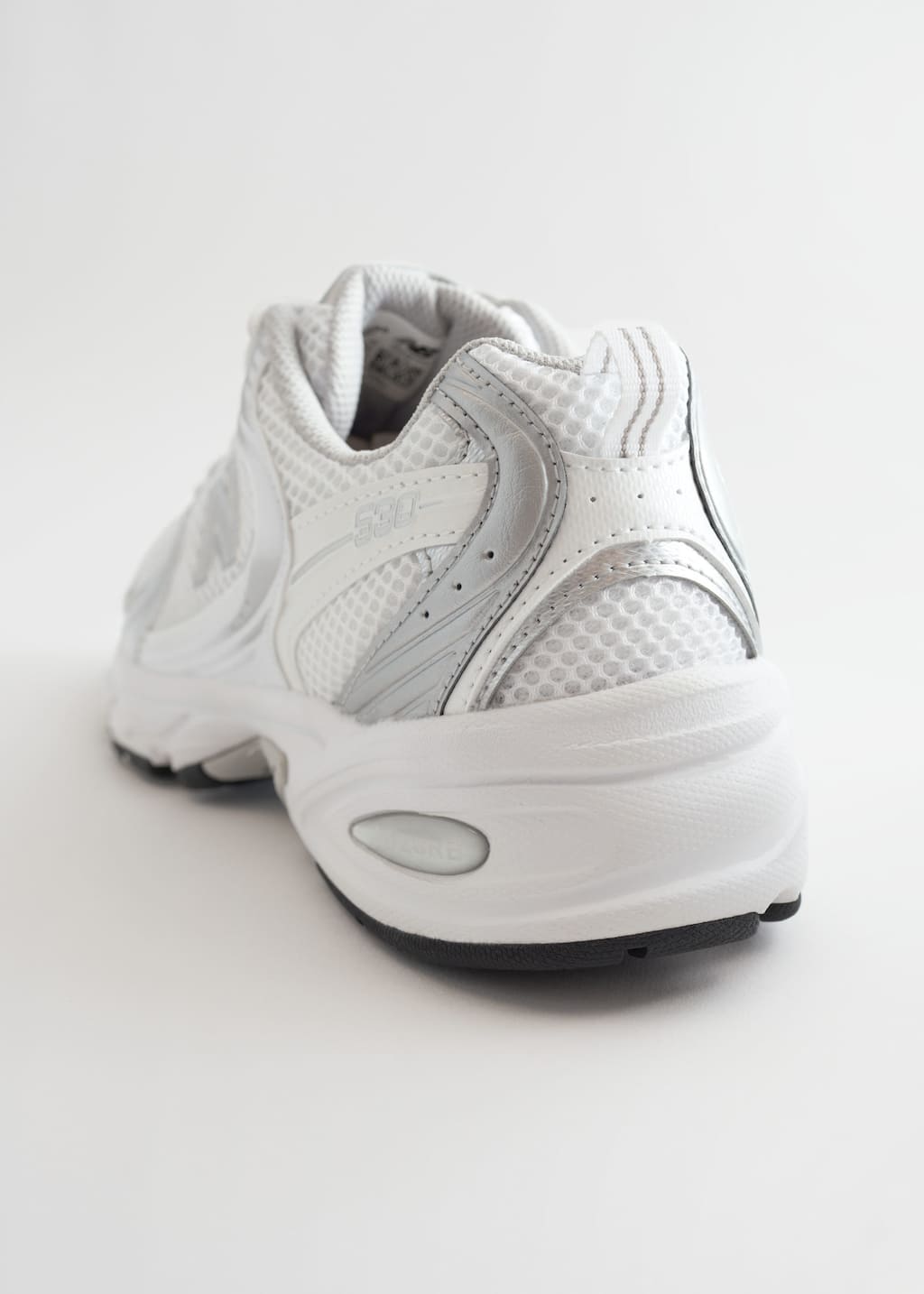 Zapatillas deportivas New Balance 530 - {{variantName}} - Detalle descriptivo