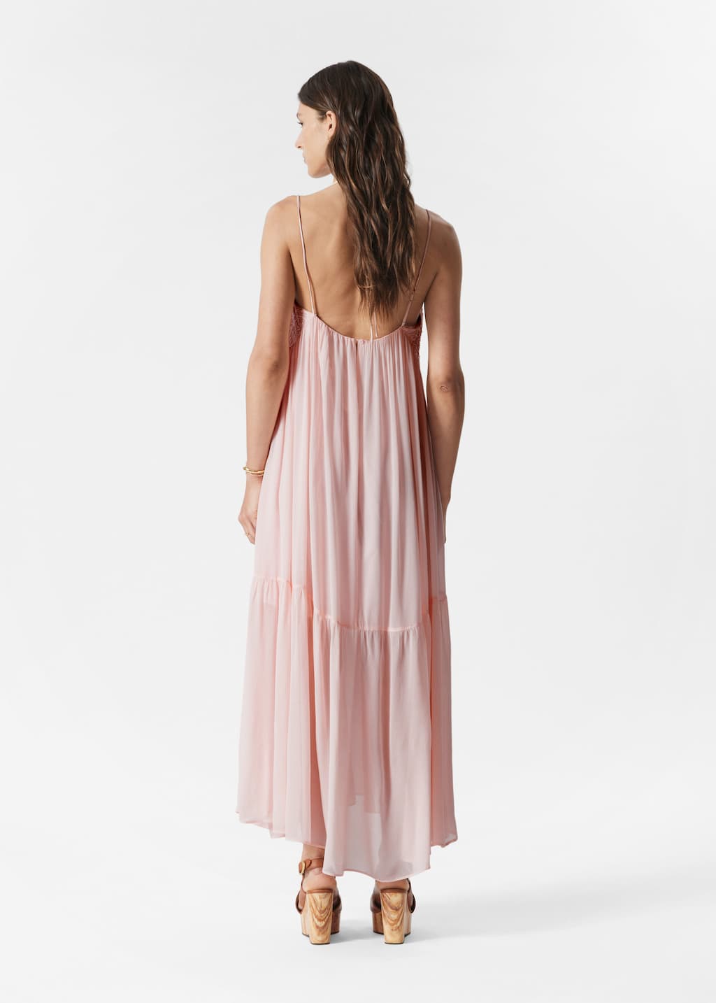 Maxi abito ricamato con spalline - Rosa chiaro - Lookbook