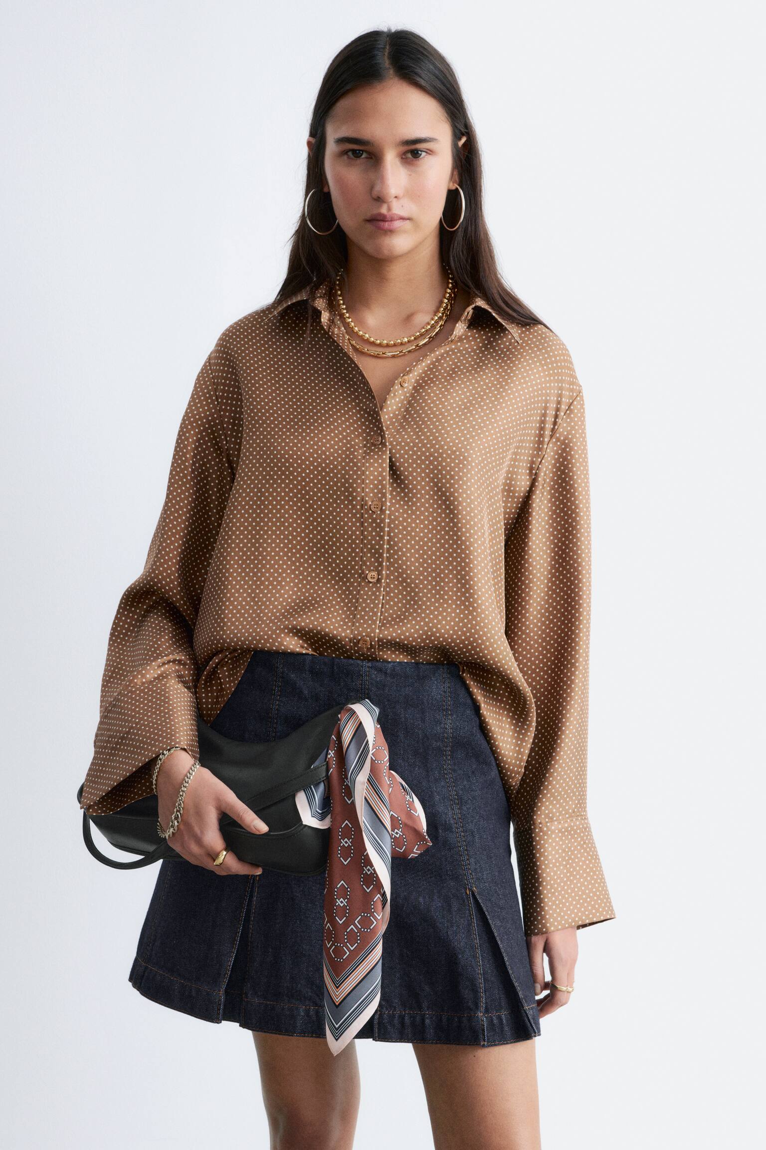 Volná hedvábná košile - Hnědé/bílé puntíky/Krémová/Hnědá/Tmavě modrá - 1