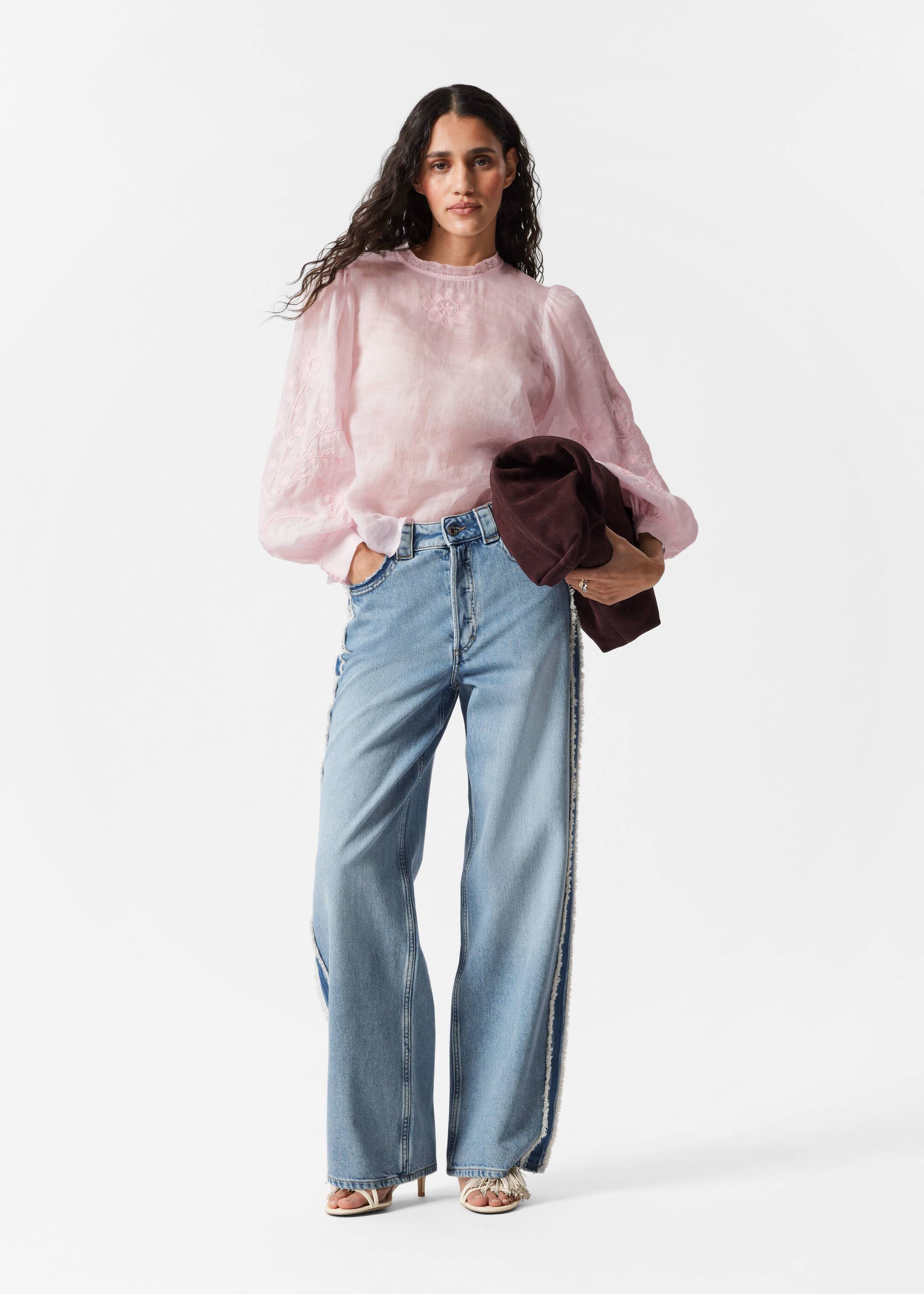 Zobrazit větší obrázek: Embroidered Ramie Blouse - Světle růžová - ŽENY | H&M CZ 2