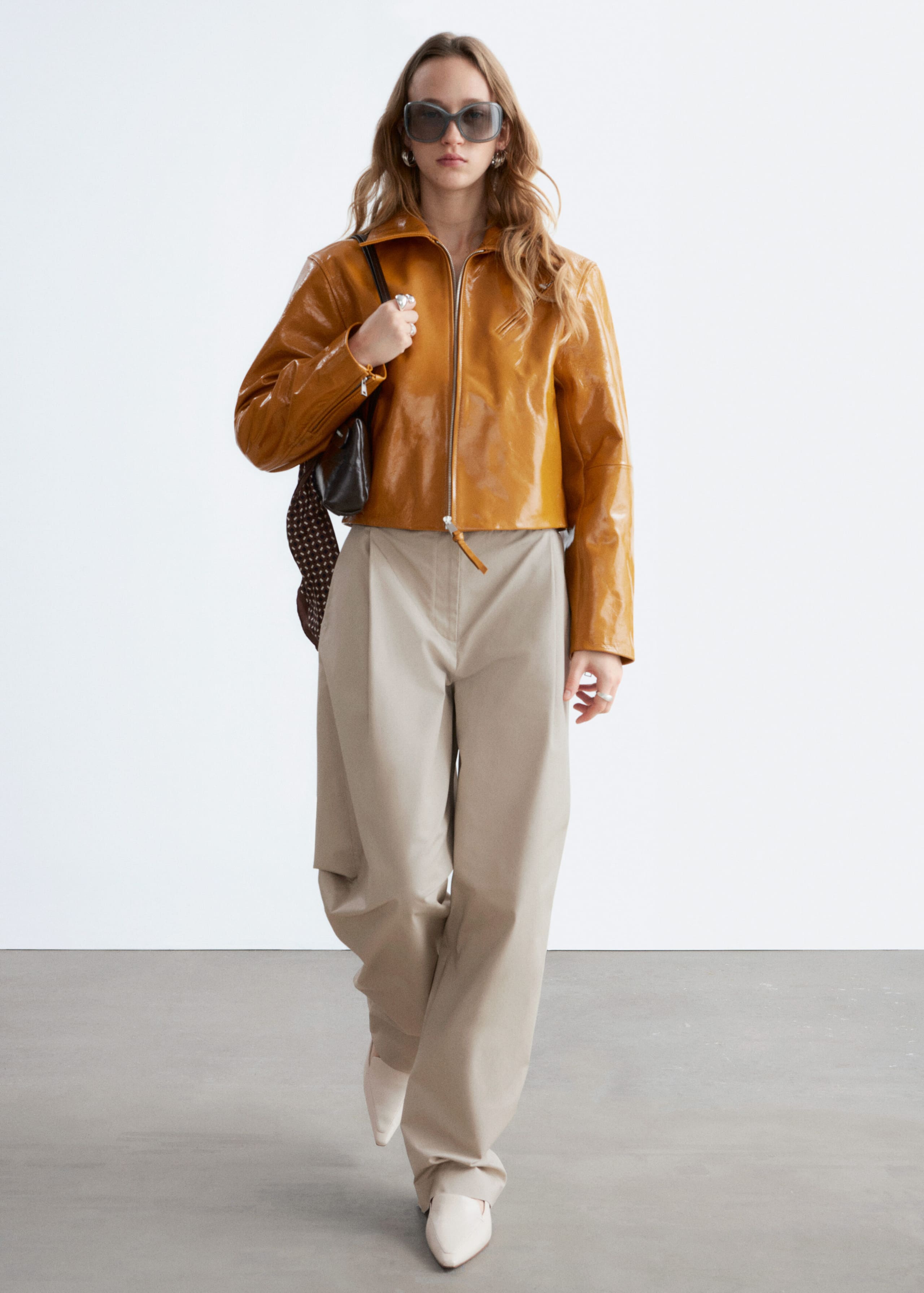 Image of Plisowane bawełniane spodnie