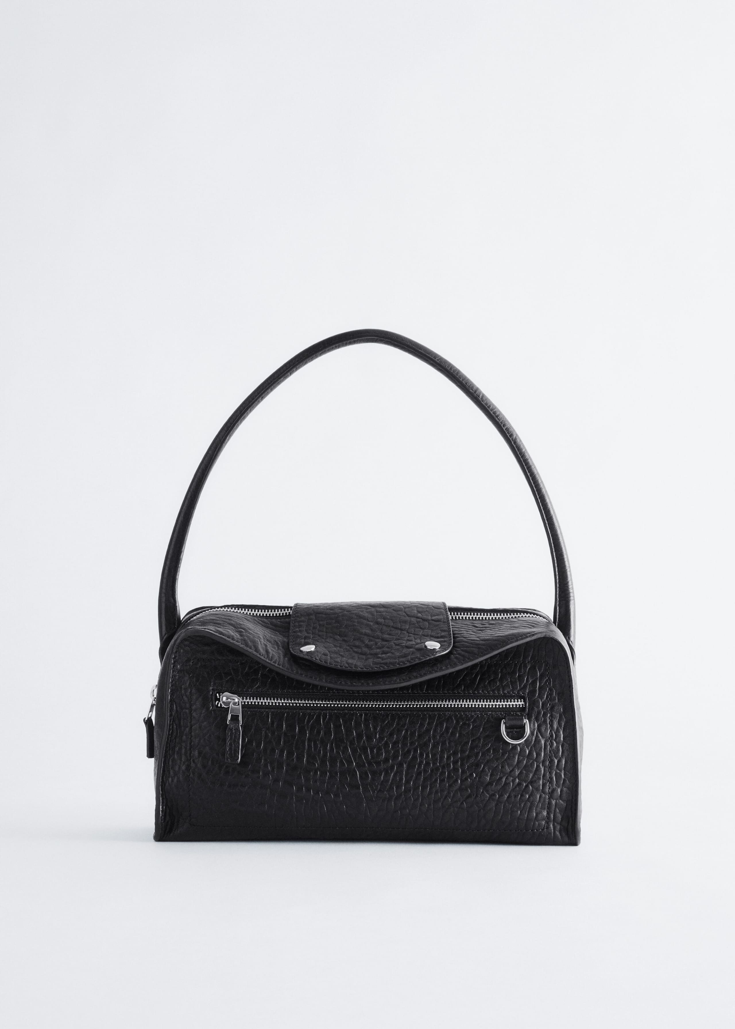 Curved Leather Bag - Black - Still Life