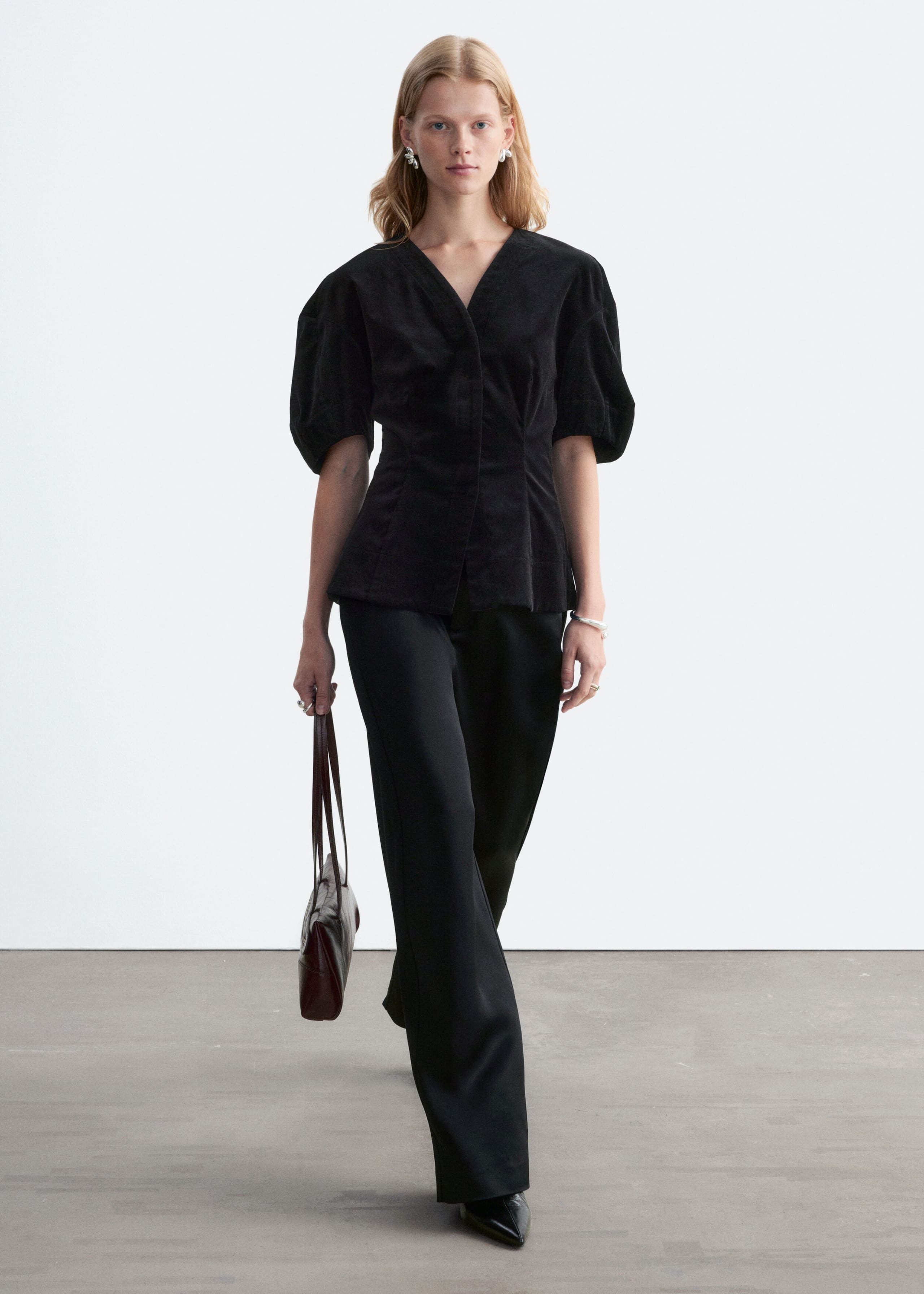 Fitted Velvet Blouse - Black - Lookbook