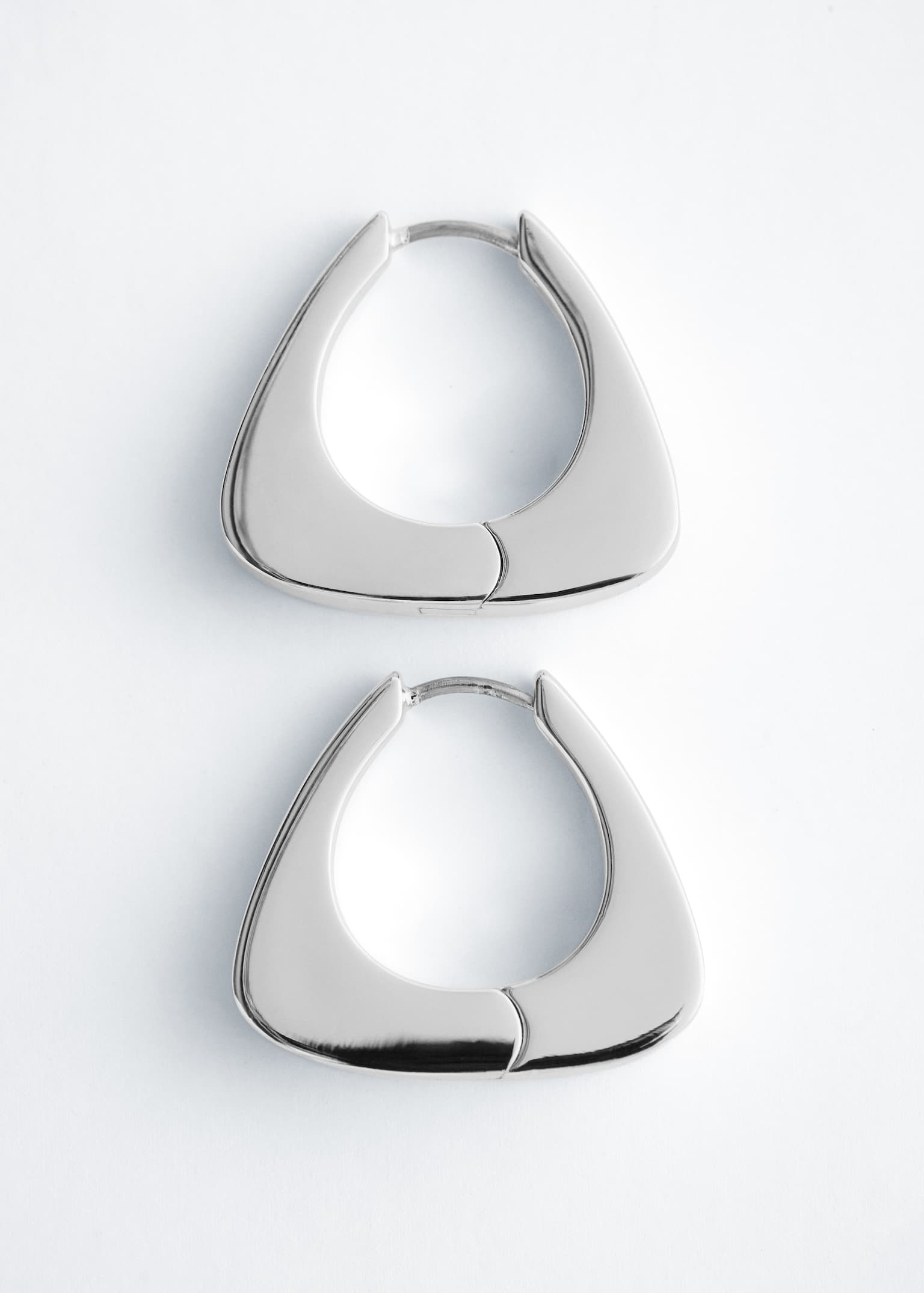 Créoles triangulaires épaisses - Argenté/Doré