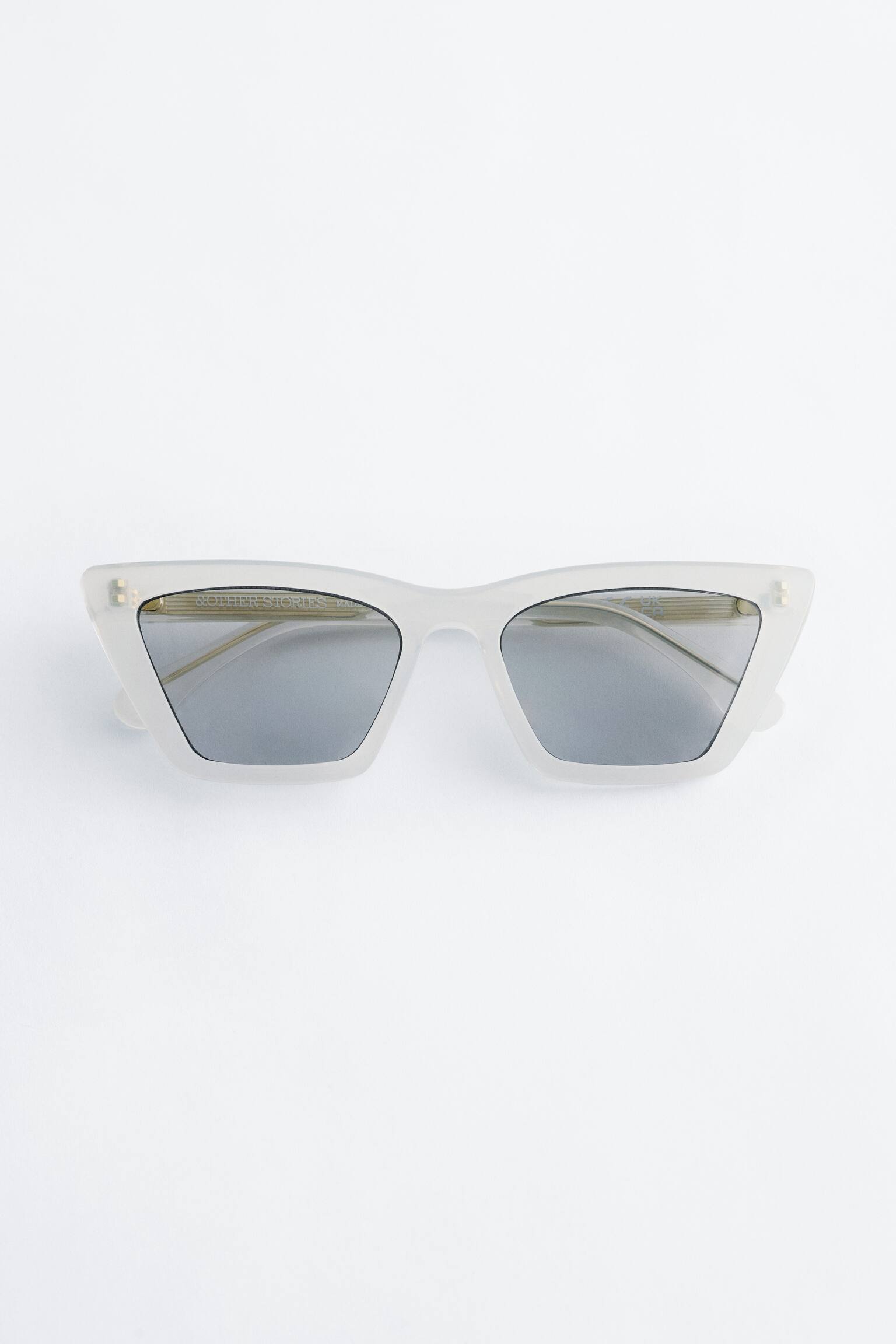 Gafas de sol angulares tipo Cat Eye - Blanco/Negro/Carey marrón