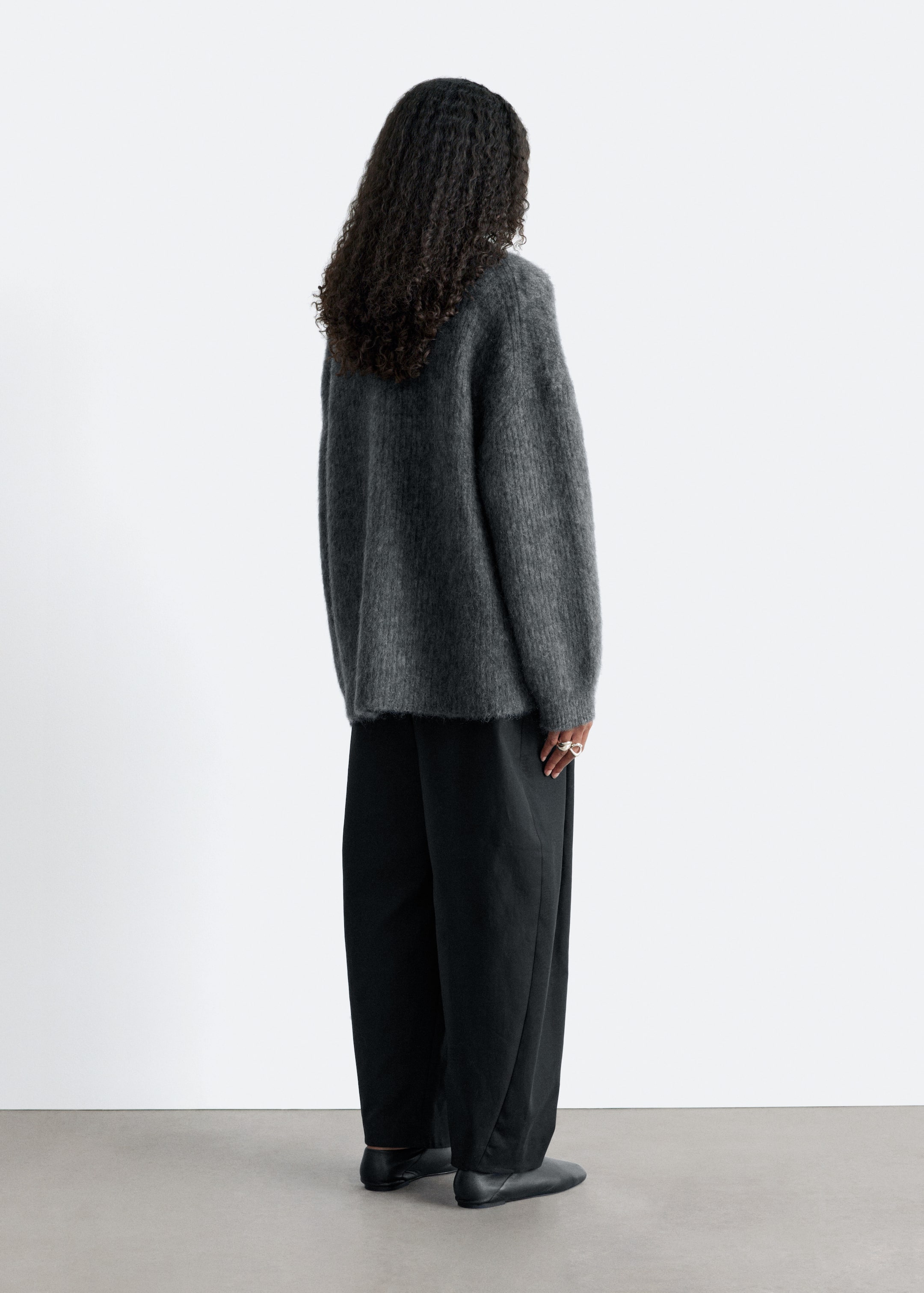 Visa större bild: Oversized cardigan i mohairblandning - Mörkgrå - DAM | H&M FI 4