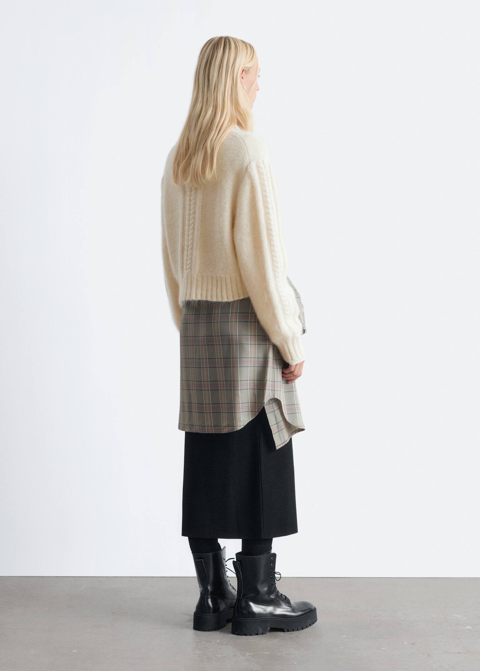 Cropped Cable-Knit Jumper - White - 5