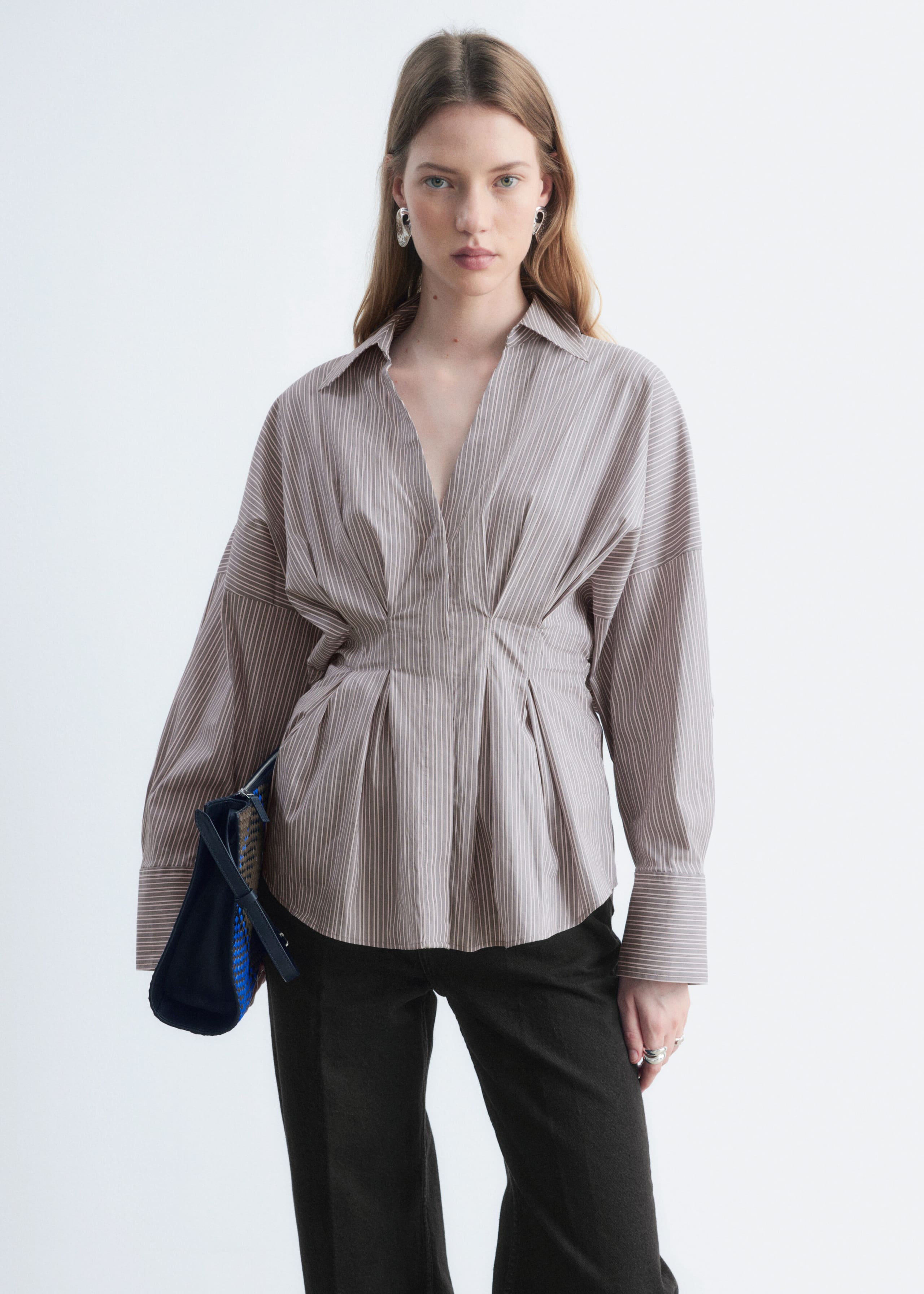 Bomullsskjorta med figurnära midja – Grey/Pink – stilleben