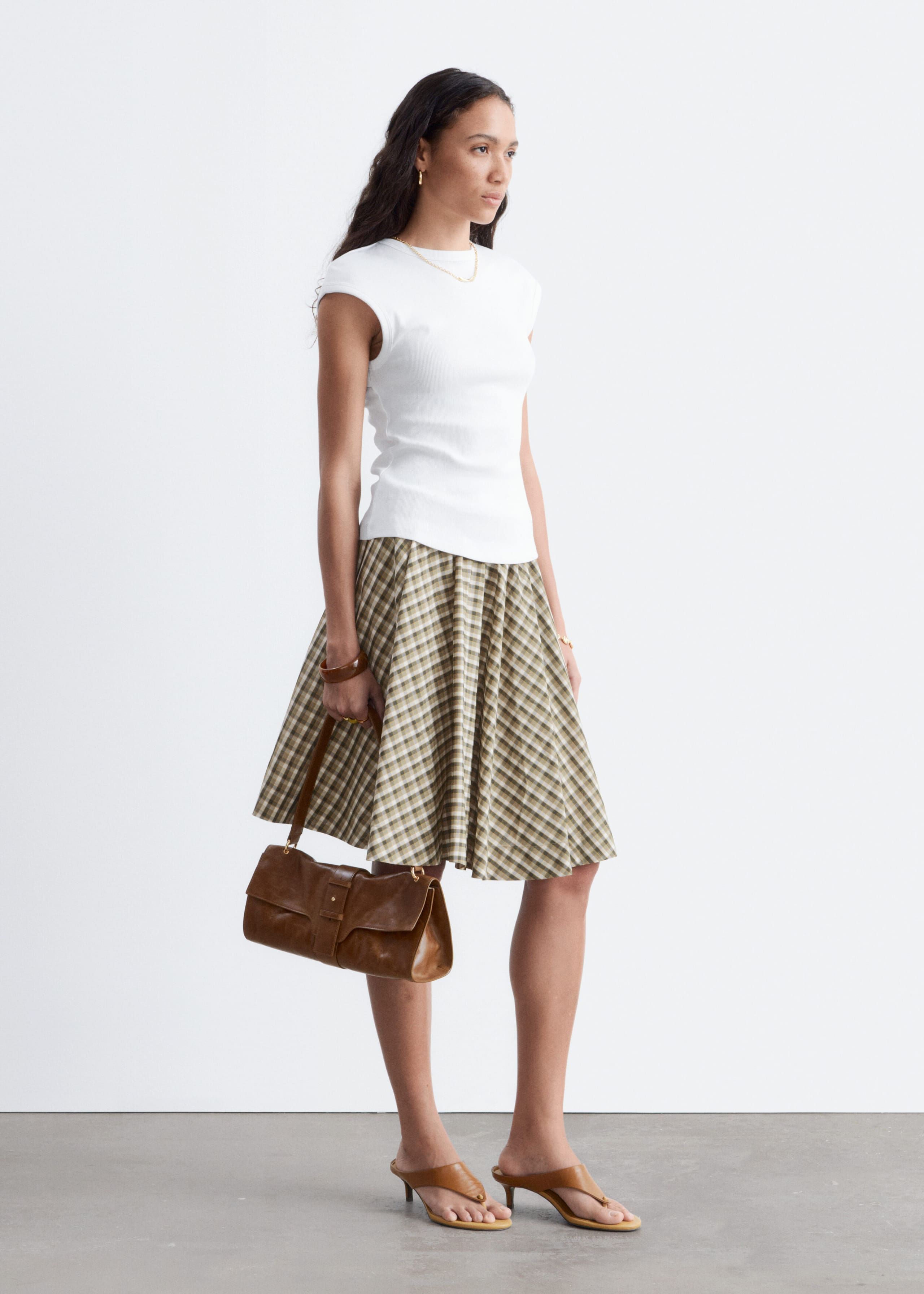 Open-Back Ribbed Top - White - Lookbook