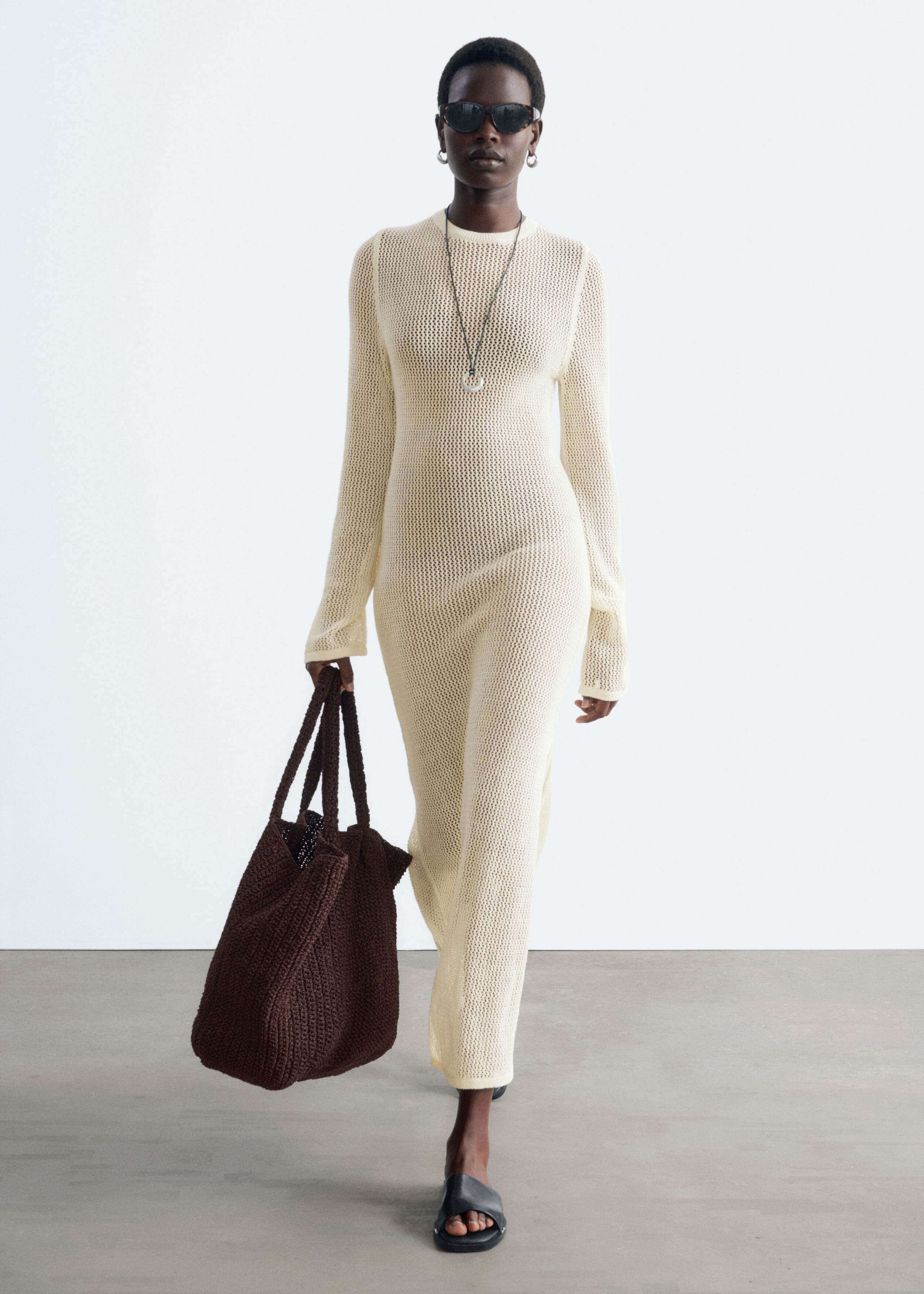 Baumwollkleid mit Lochstrickmuster - Weiß - Stillleben