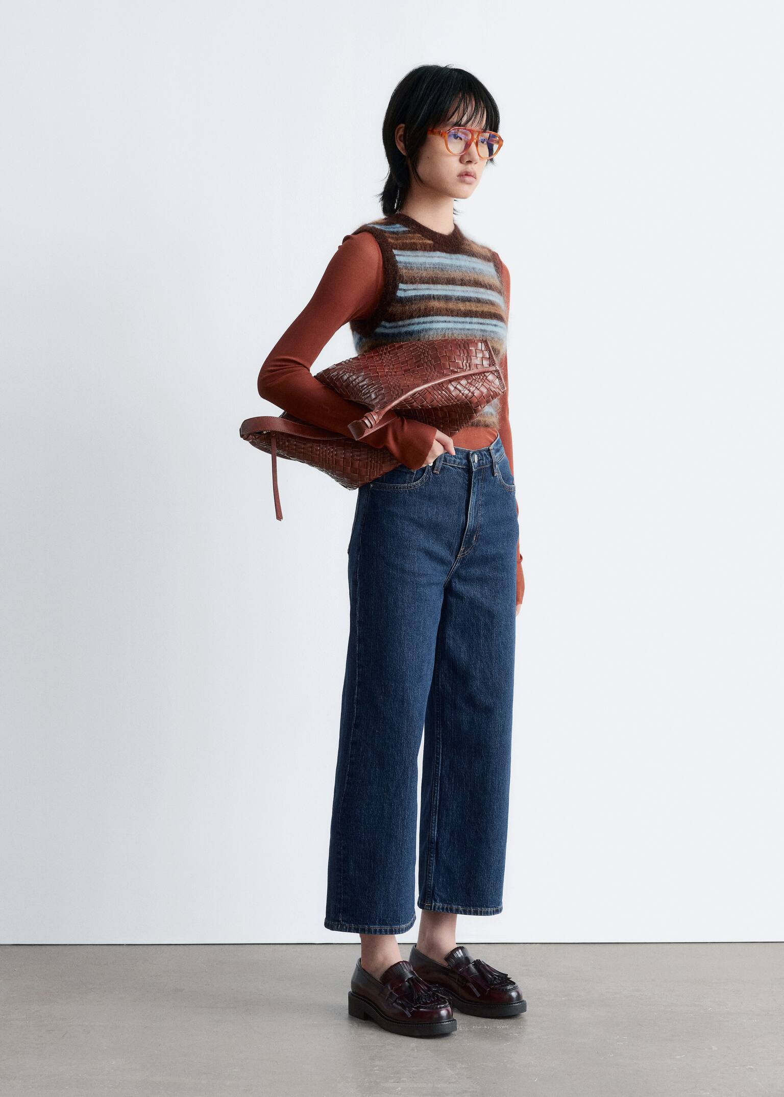 Verkürzte Jeans mit weitem Bein - Mittelblau/Schwarz/Hellblau/Weiß - 3