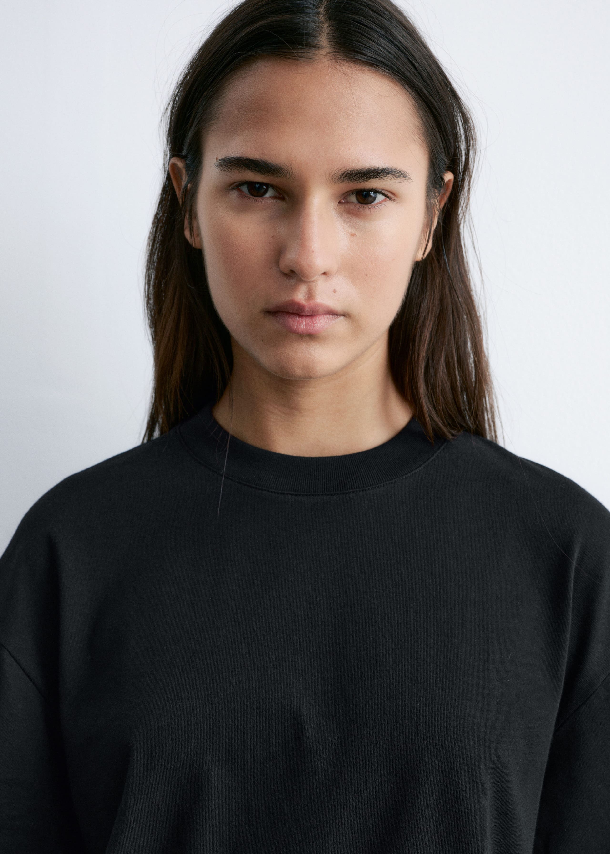 Kastenförmiges T-Shirt - Schwarz - Lookbook