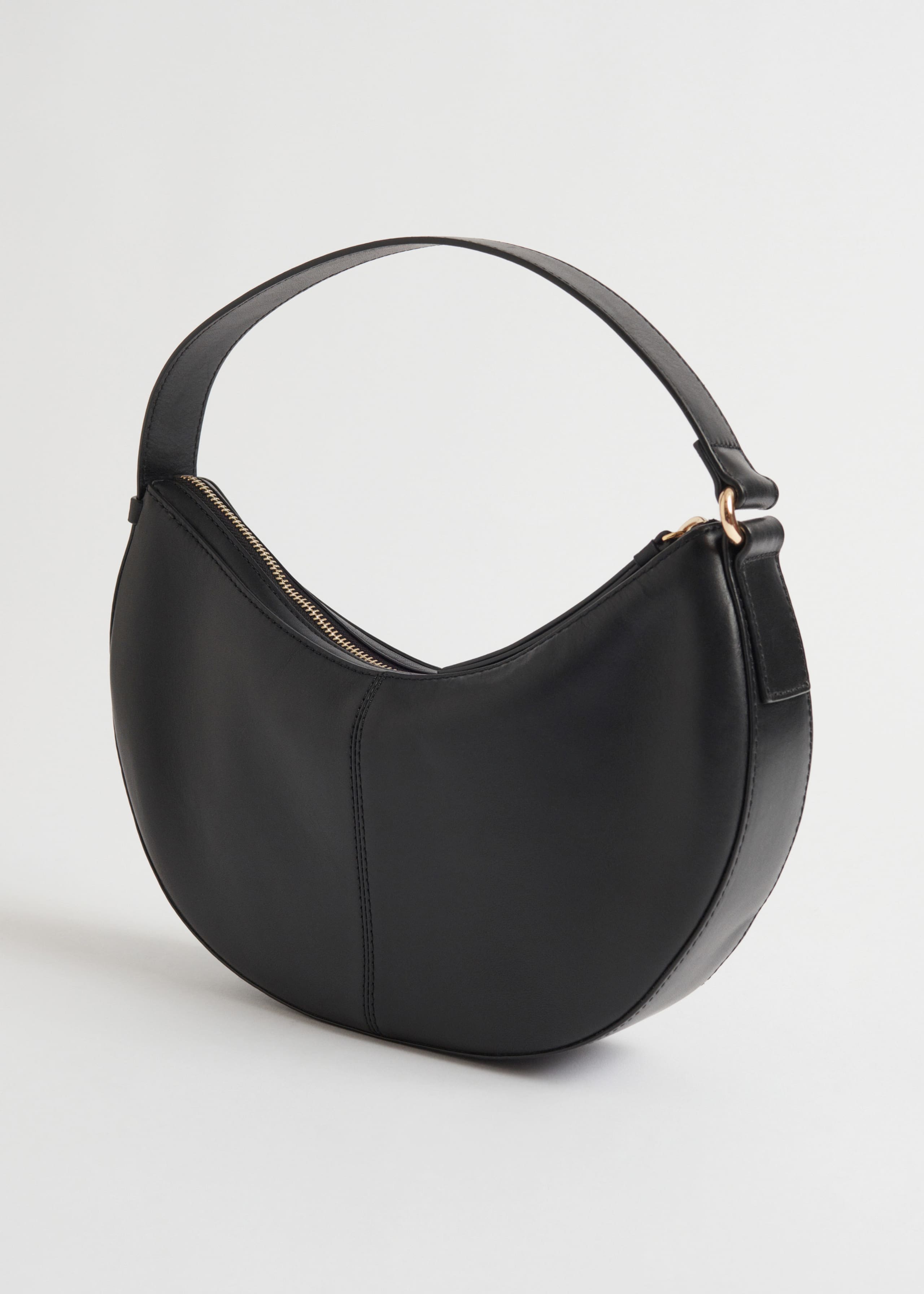SmallRoundedLeatherHandbag - Black - Natura morta