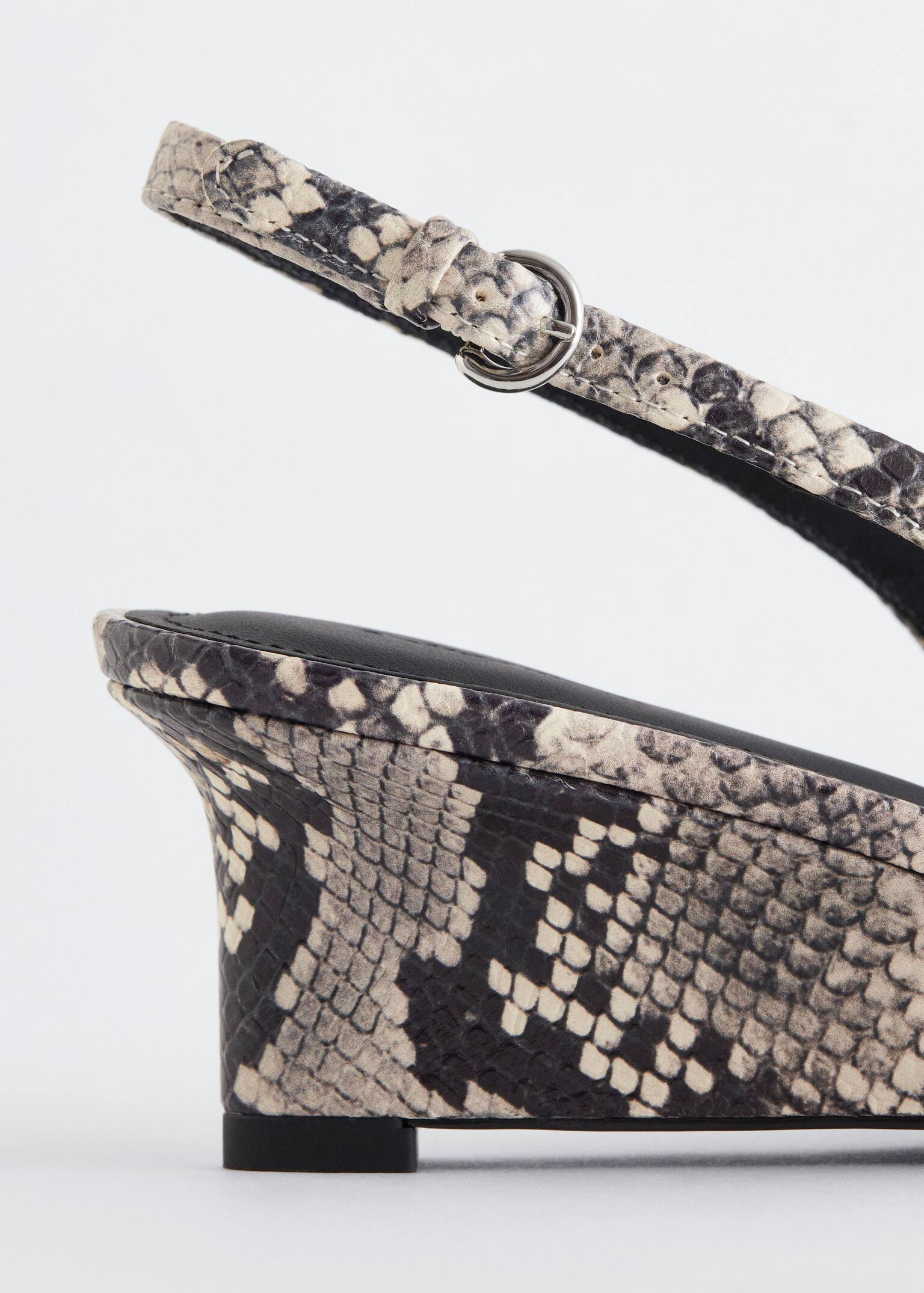 Zapatos de tacón de cuña de piel con tira trasera - Serpiente gris/Negro - 4