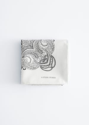 White/Black/Paisley