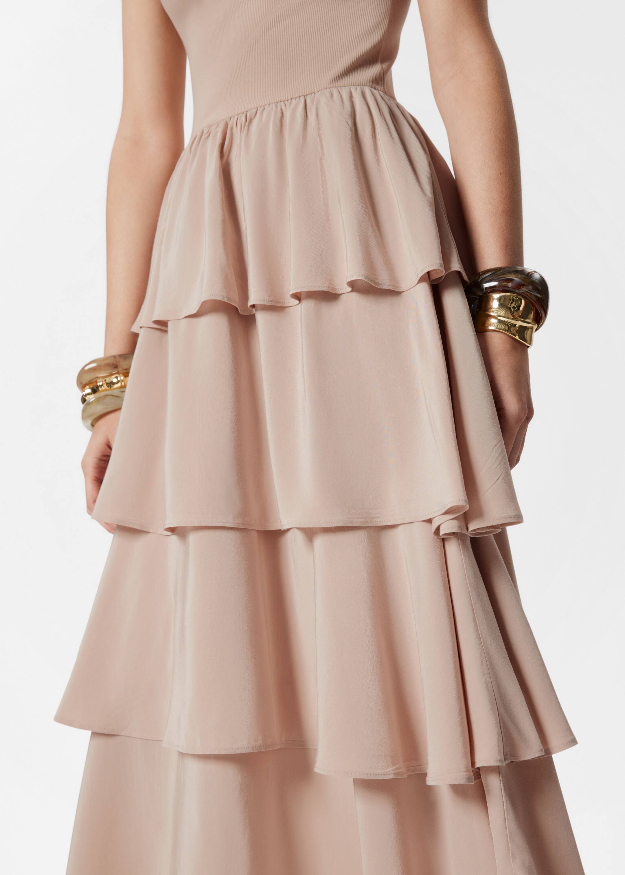 Visa större bild: Midiklänning med volanger - Beige - DAM | H&M SE 3