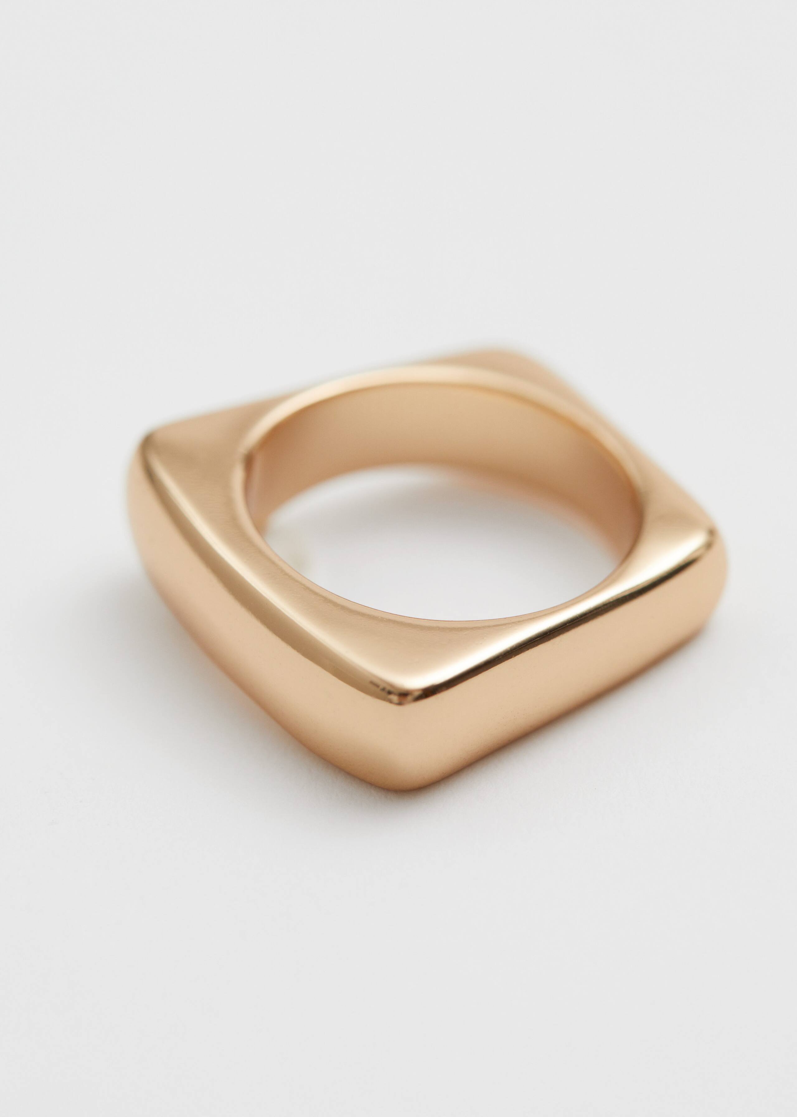Squared Ring - {{variantName}} - Descrizione dettagliata