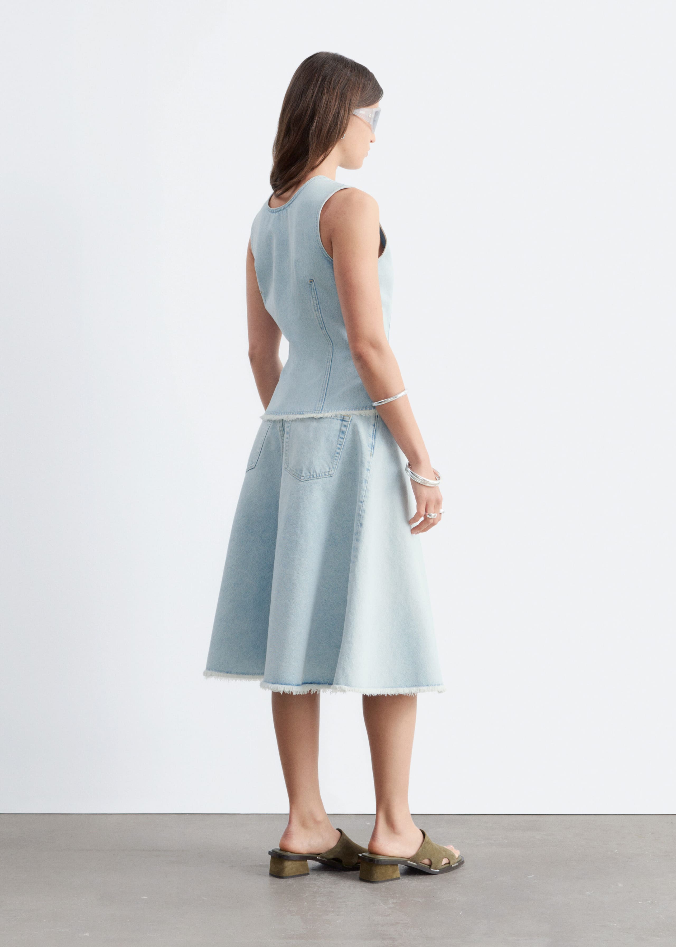 Haut en jean à ourlet brut - Bleu clair - Lookbook
