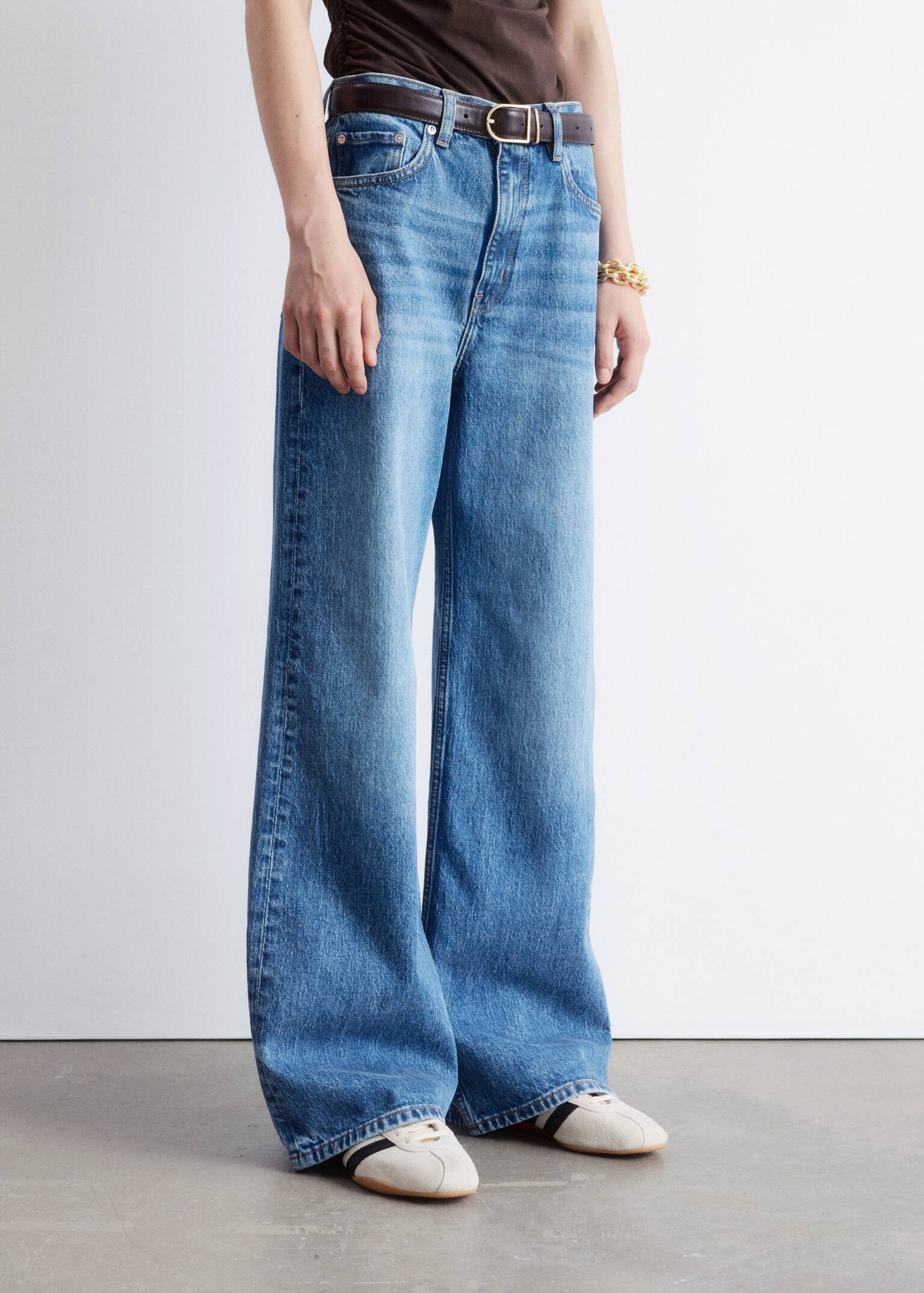Jeans med vide ben - Mellomblå vask/Blå/Mørkeblå/Mørkerød/Medium blå/Svart/Lyseblå/Mørk brun/Grå - 9