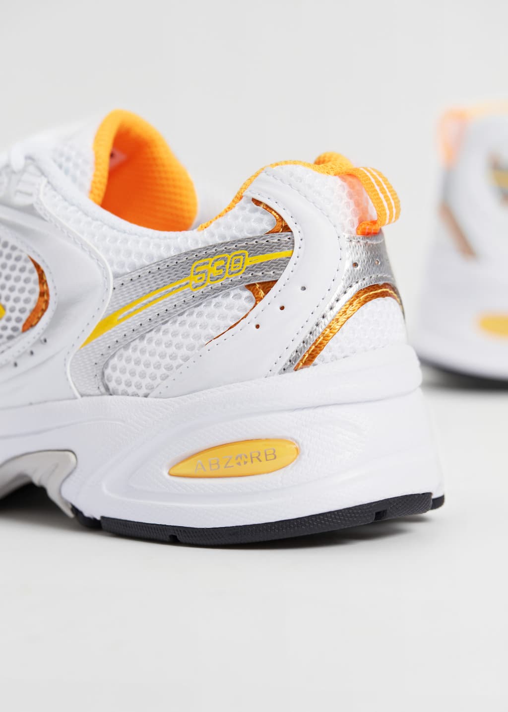 Sneakersy New Balance 530 – {{variantName}} – Szczegół