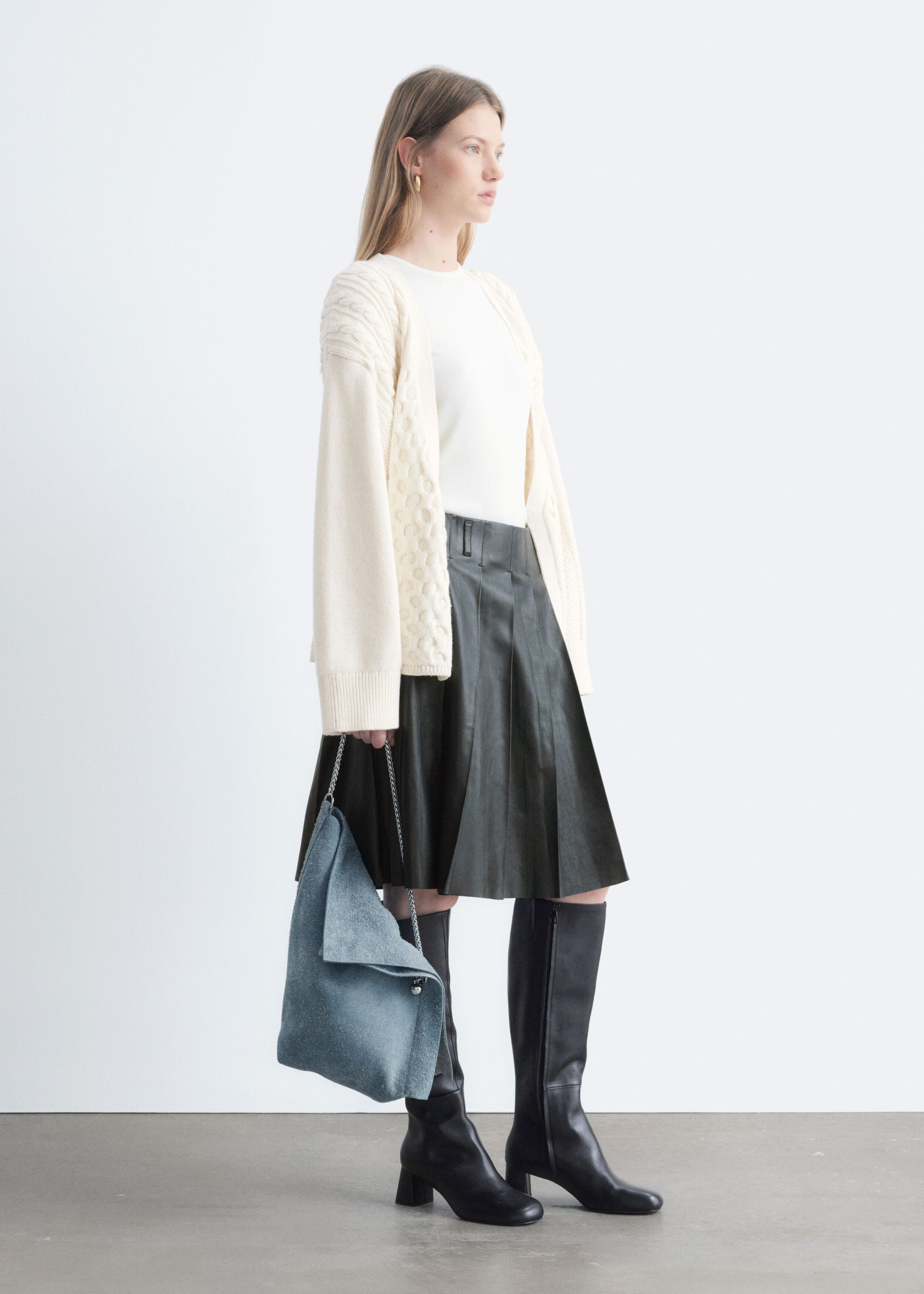 Geplooide leren rok - Zwart - Lookbook
