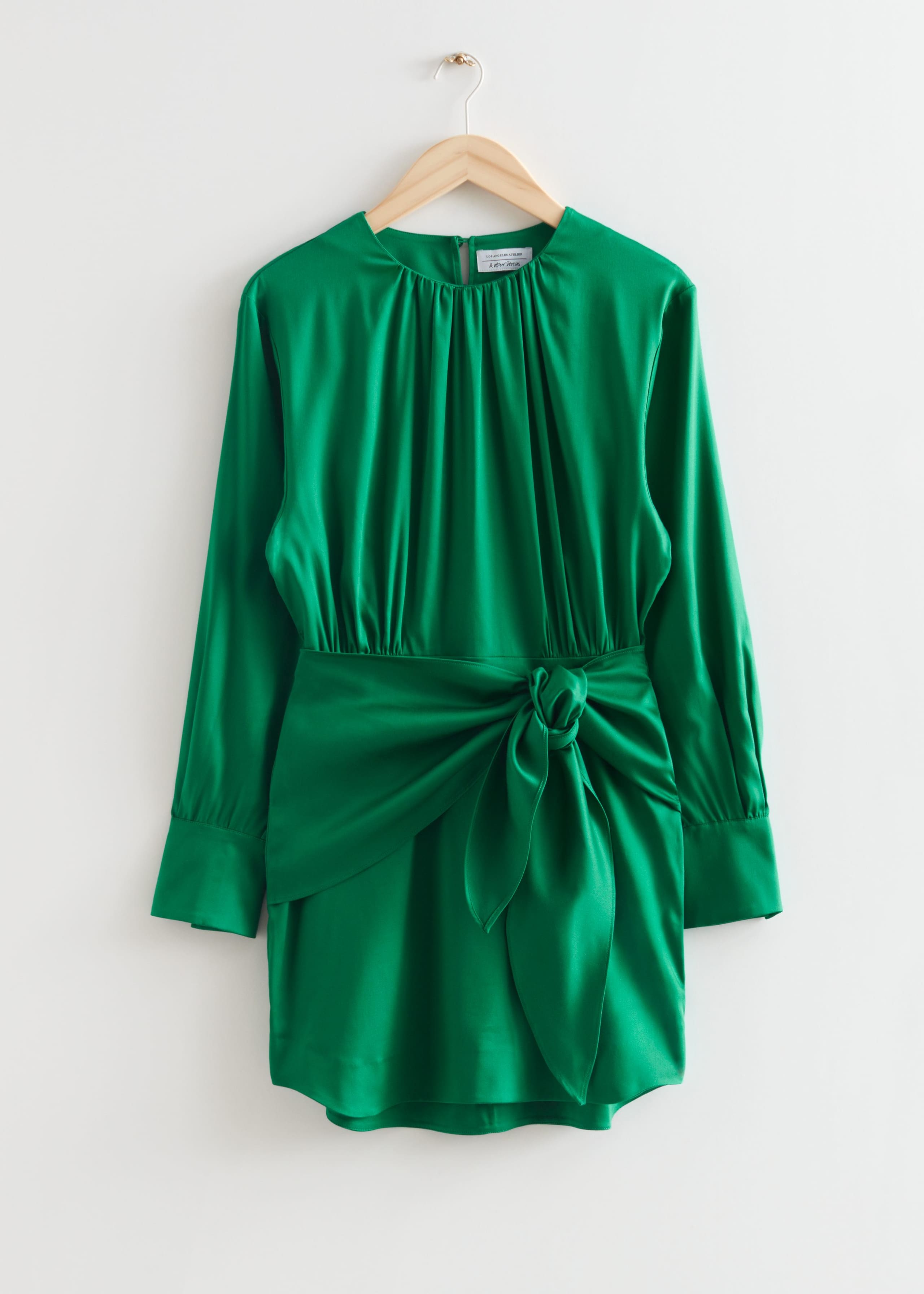 Robe courte en satin avec taille nouée - Vert émeraude - Still Life