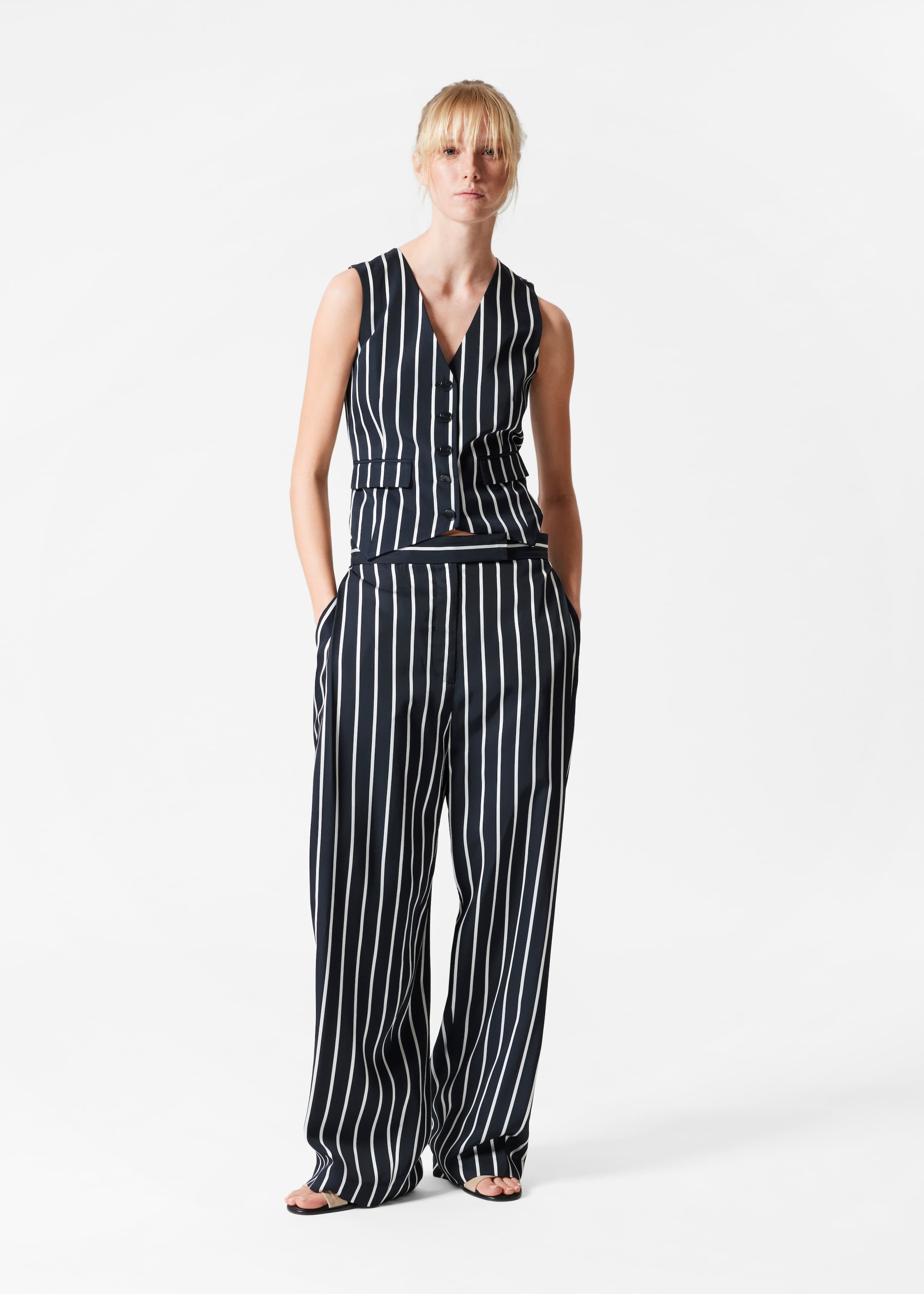 Ingrandisci l'immagine: Deep Pleat Tailored Trousers - Navy Stripes - DONNA | H&M CH 2