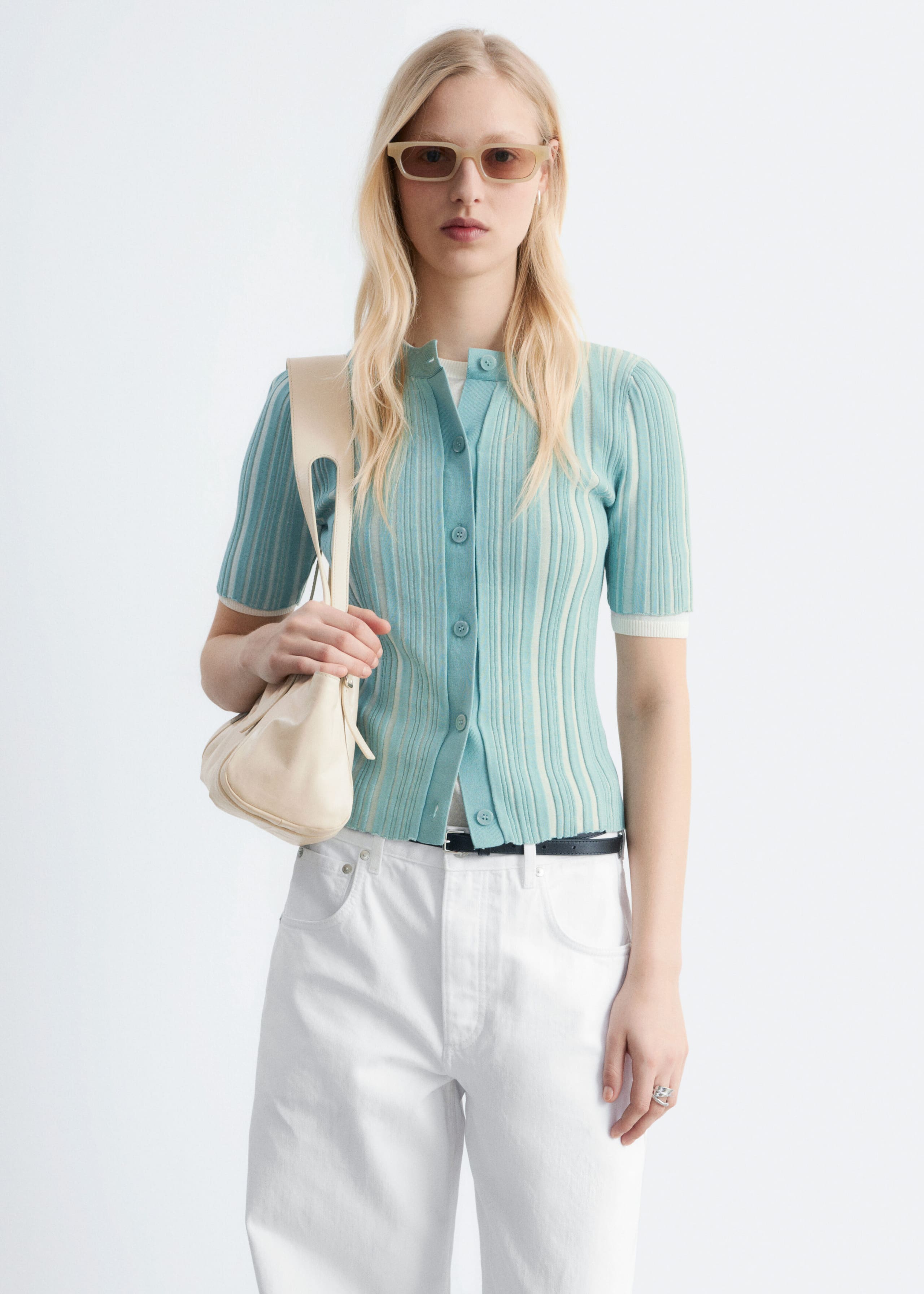 Image of Dzianinowy kardigan w prążki z krótkim rękawem