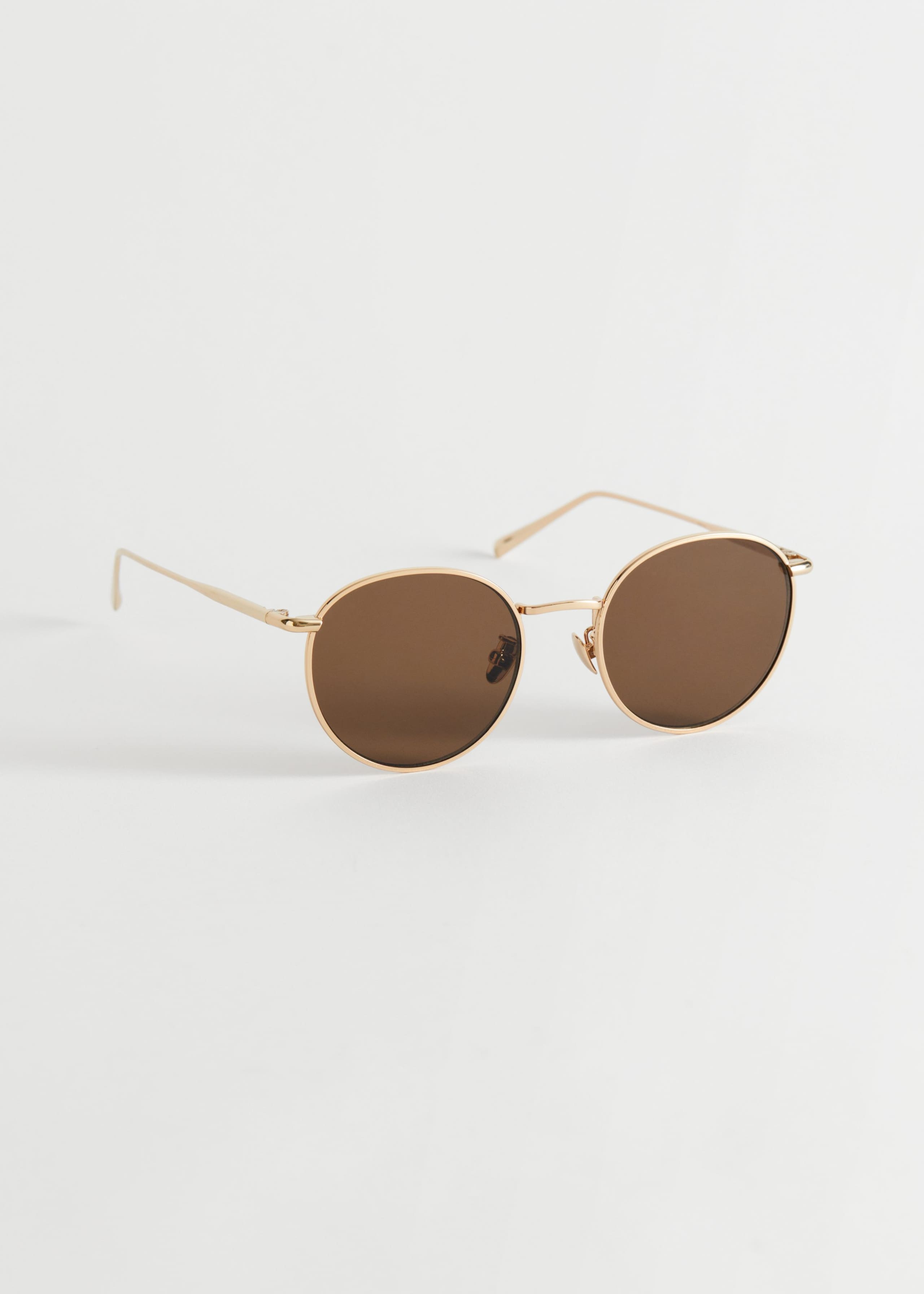 Rounded Gold Frame Sunglasses - Gold - Natura morta