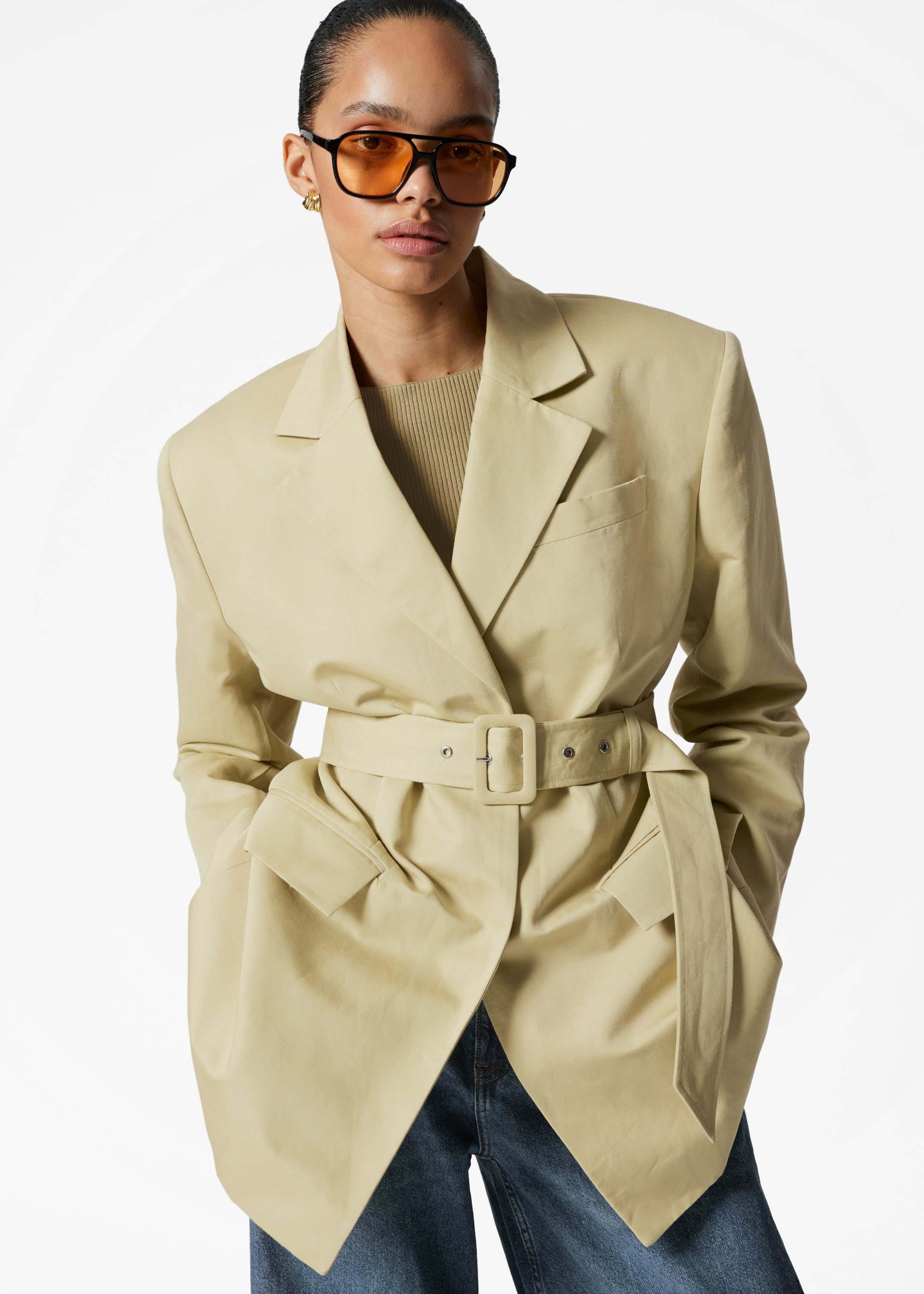Größeres Bild anzeigen: Blazer mit Gürtel - Gelb - Ladies | H&M AT 1