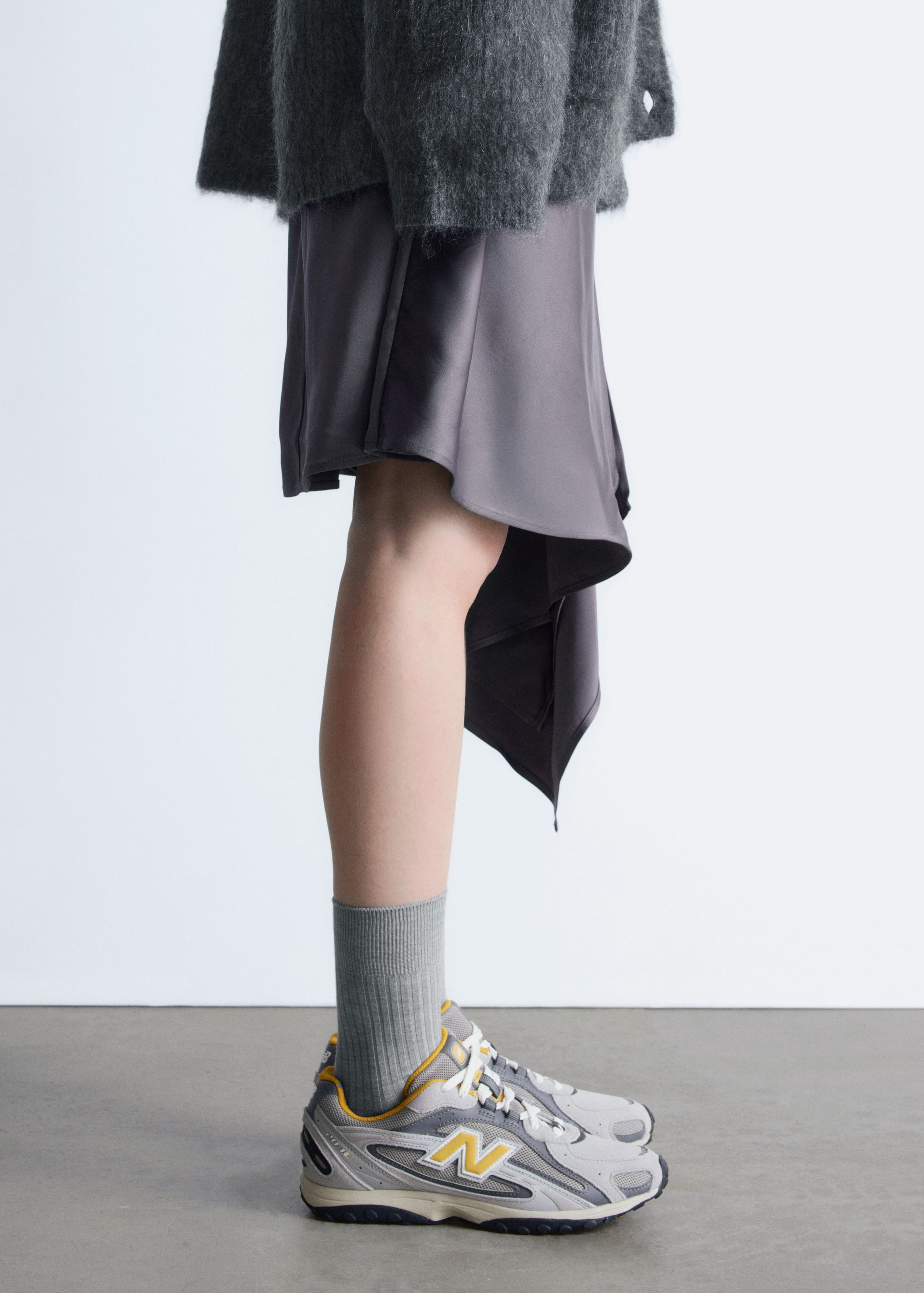 Image of New Balance 204L Sneakers