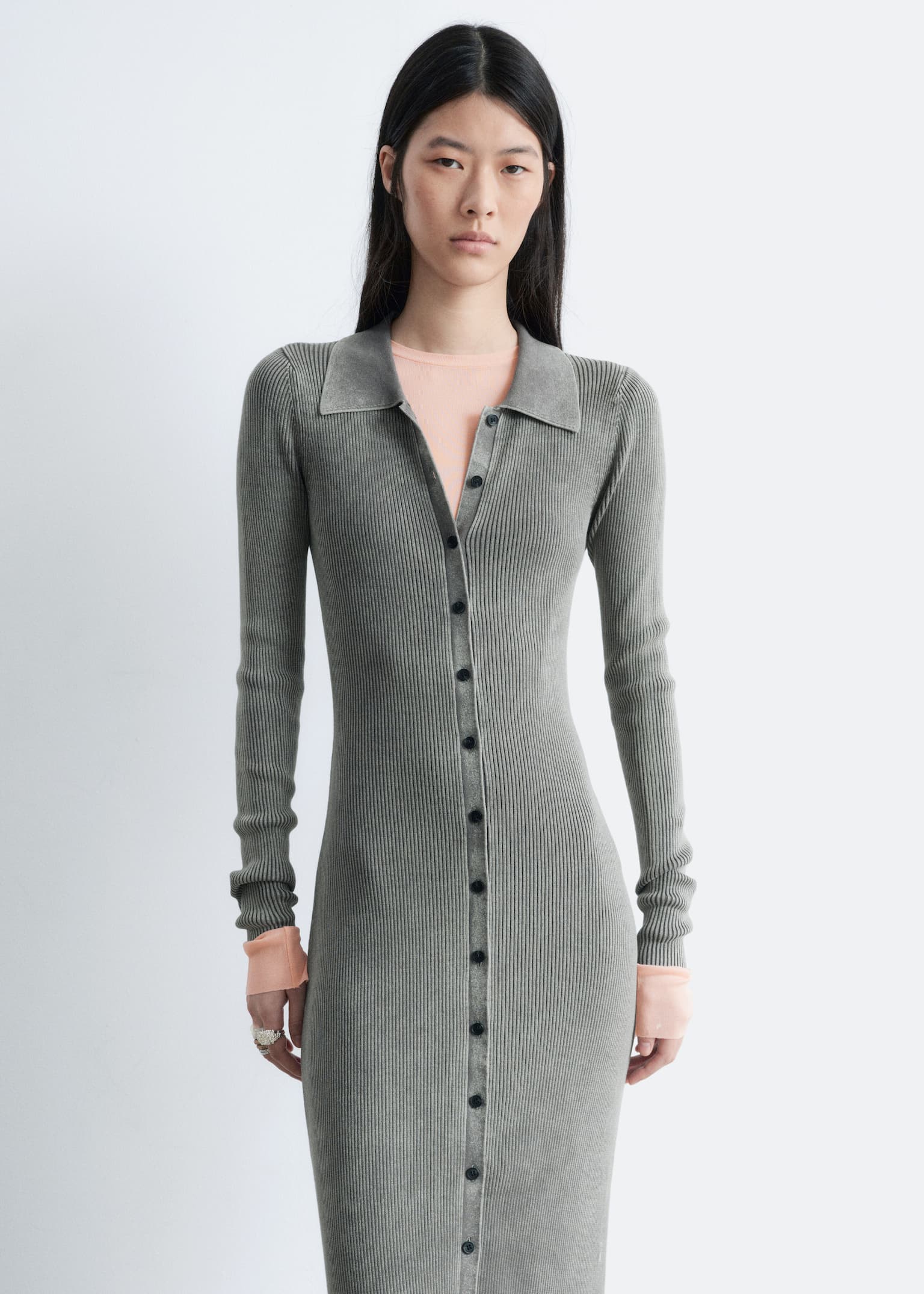 Dżersejowa sukienka koszulowa midi - Szary - 3