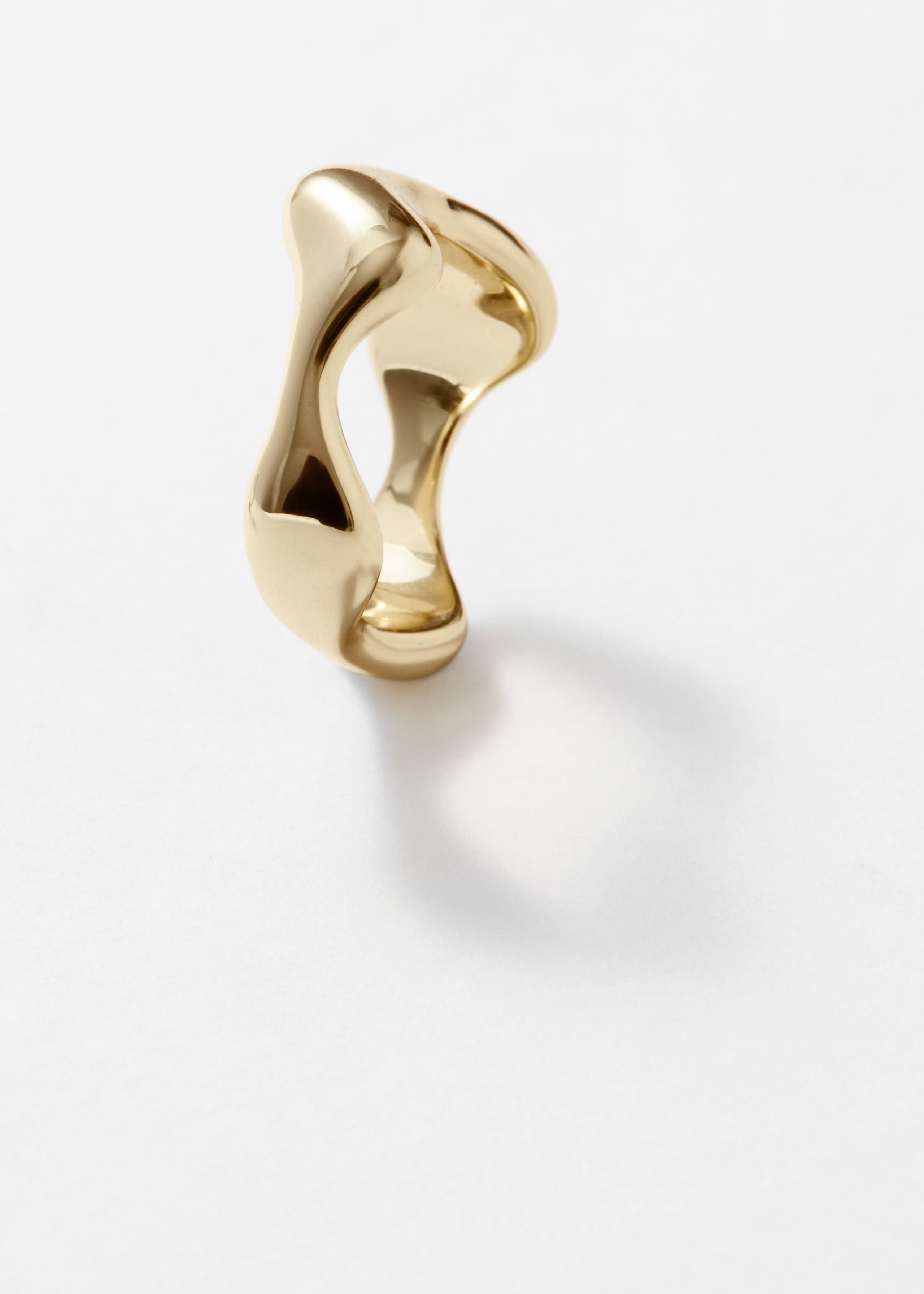 Wavy Ring - Silver - Still Life