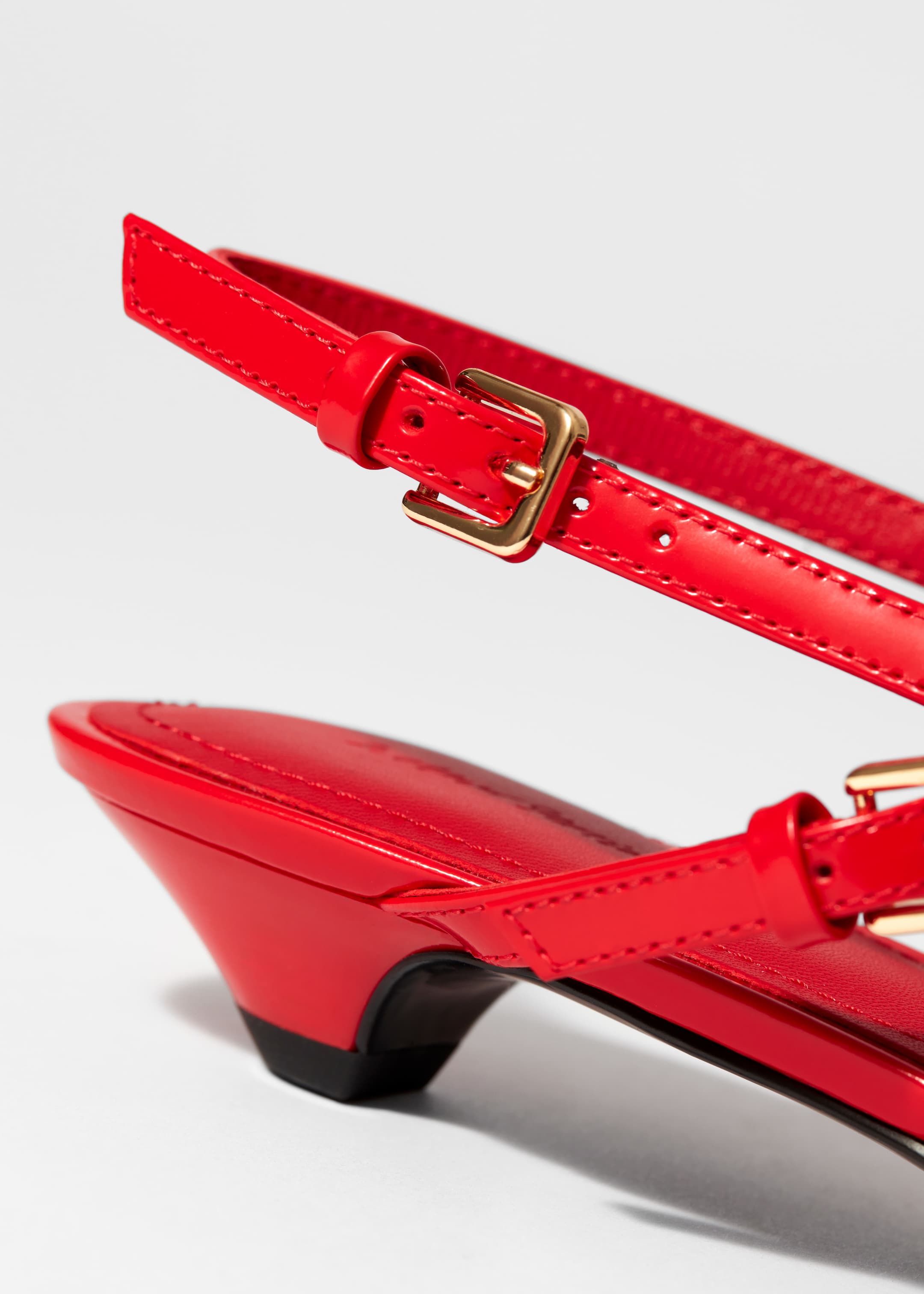 Visa större bild: Slingbacks med spännen - Röd - DAM | H&M SE 5