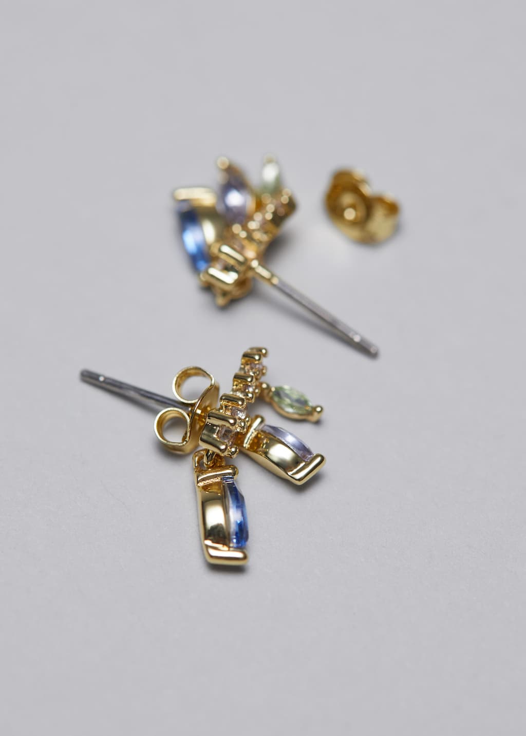 Kristall-Ohrstecker - Gold - Stillleben