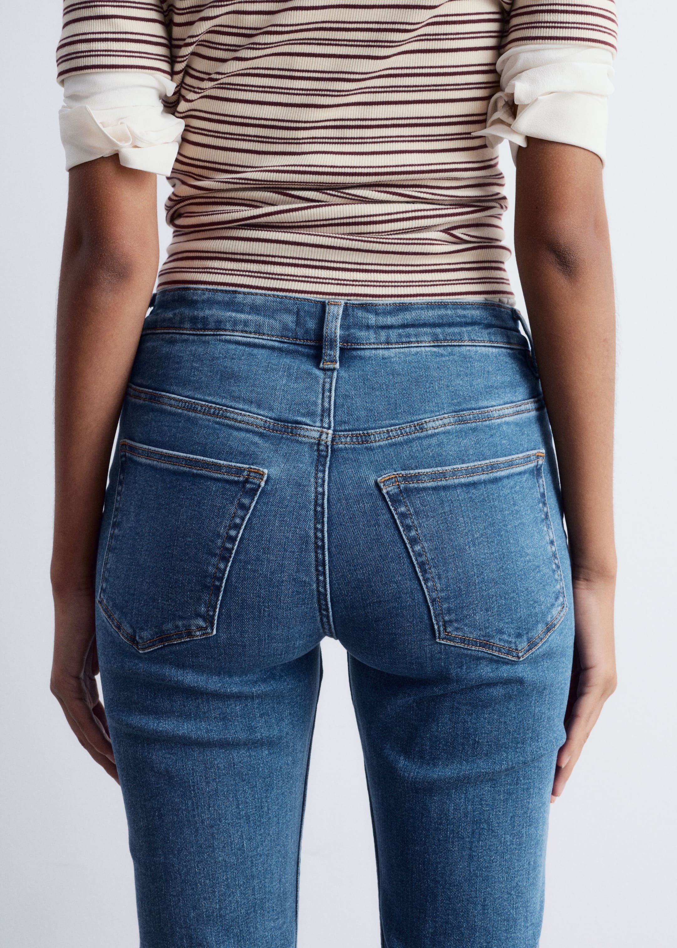 Agrandir l'image: Jean bootcut slim taille basse - Bleu moyen - FEMME | H&M FR 5