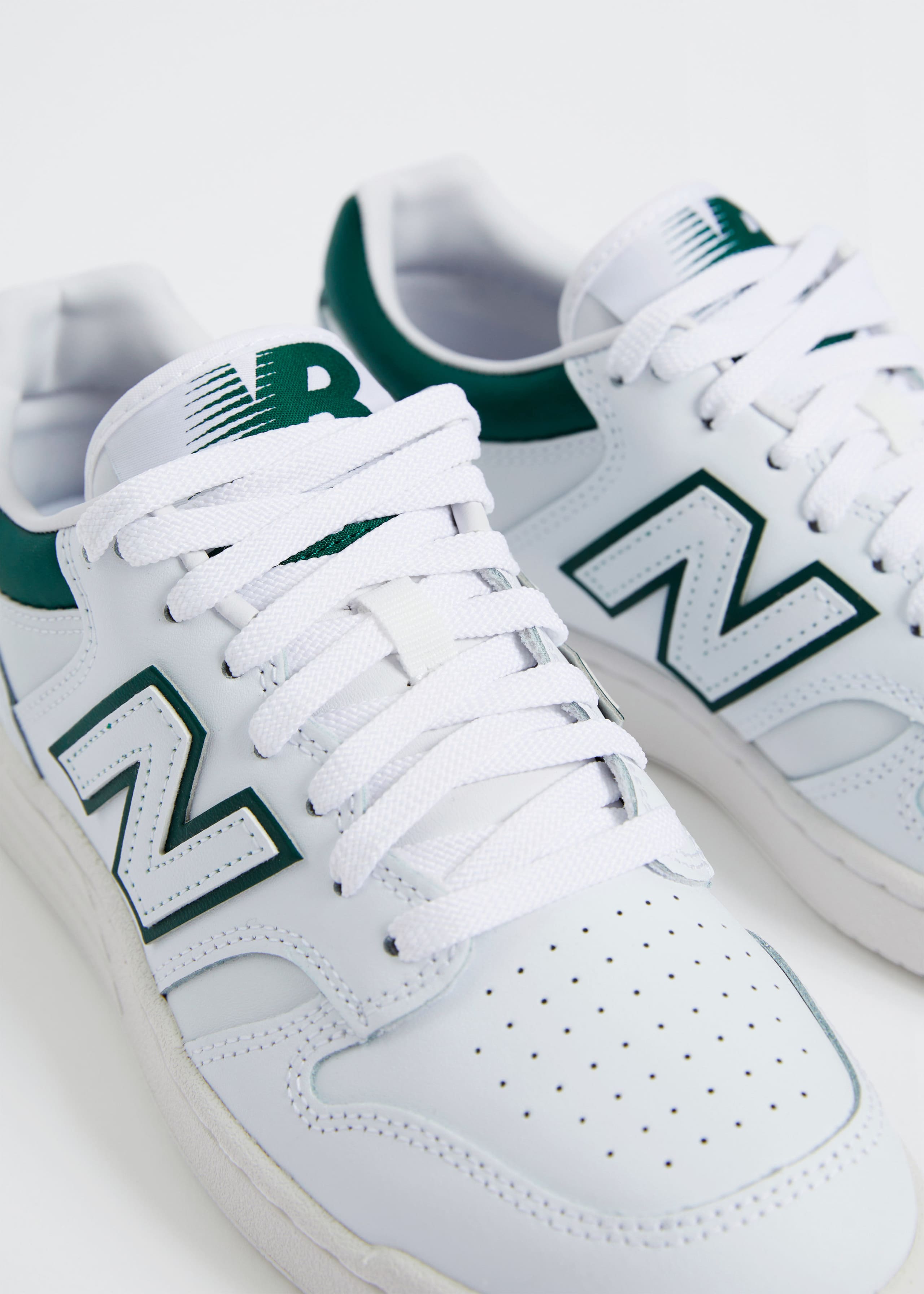 New Balance 480 Sneakers - {{variantName}} - Descriptive Detail